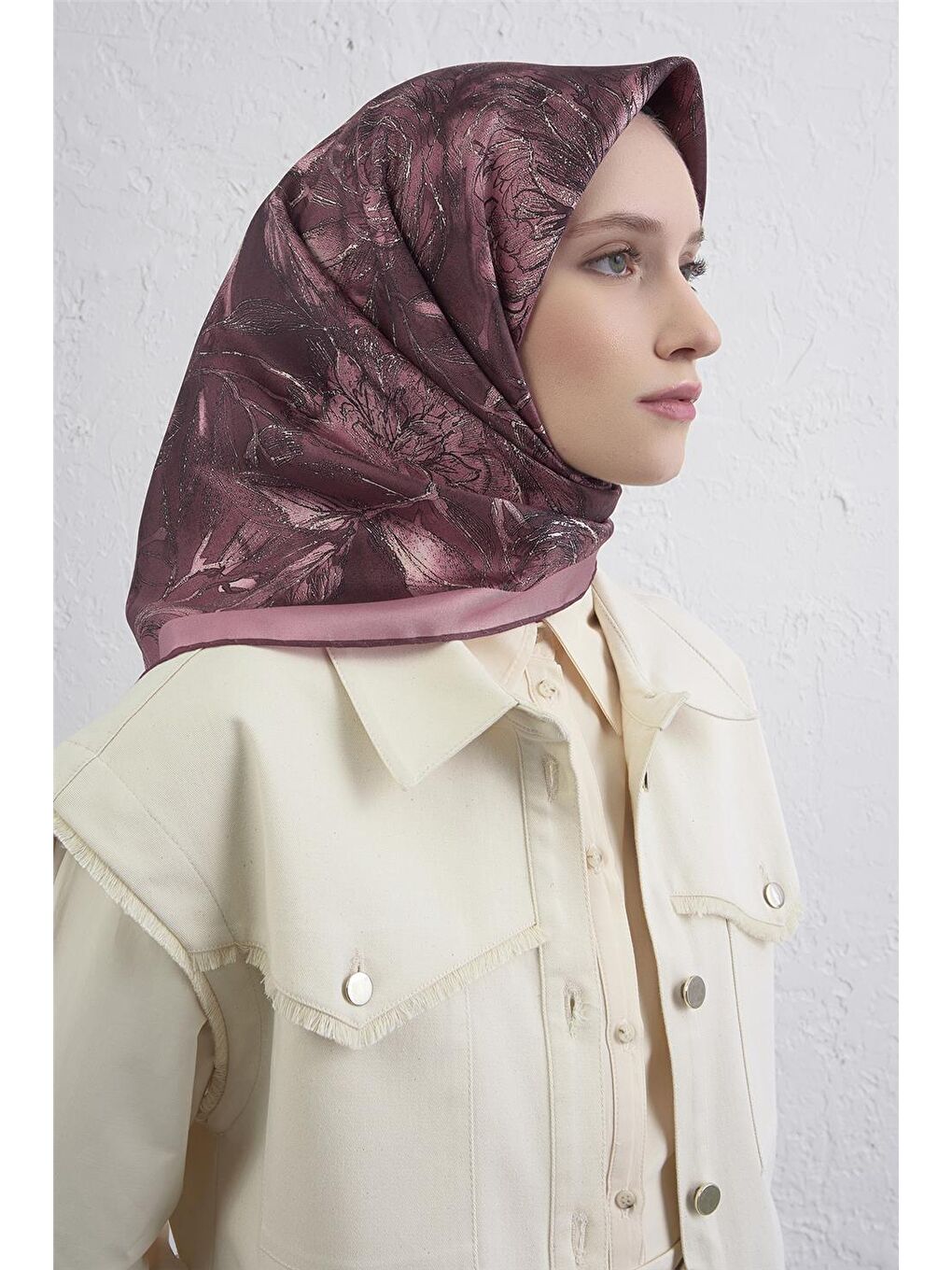 Pembe Çiçek Desenli Saf İpek Twill Eşarp 9409D 05-2