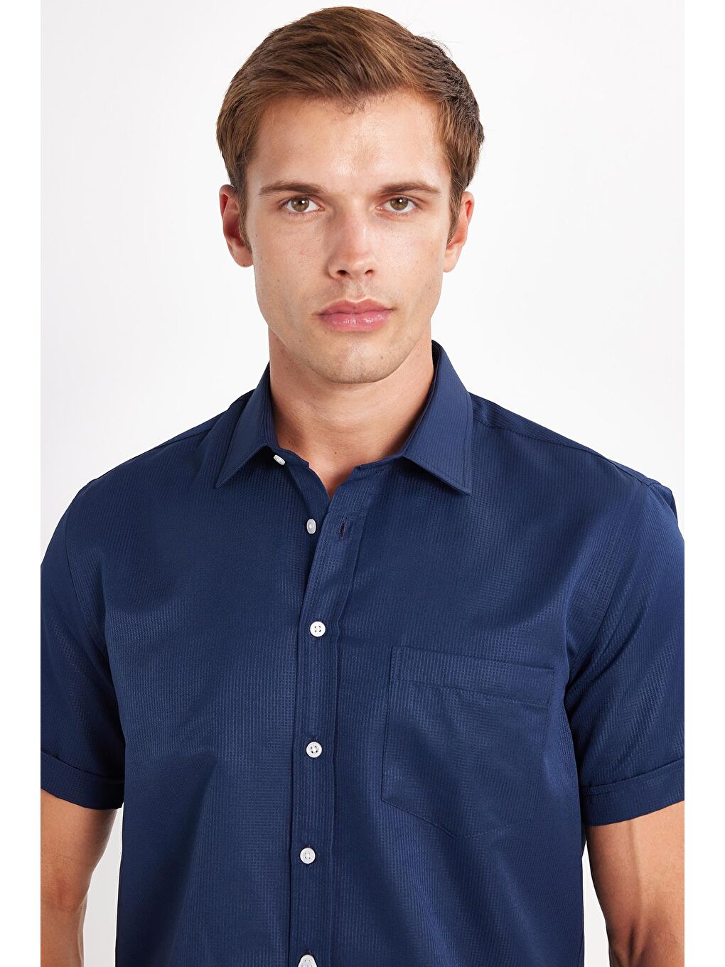 Erkek Regular Fit Klasik Kesim Kısa Kollu Pamuklu Tek Cepli Armürlü Lacivert Gömlek-1