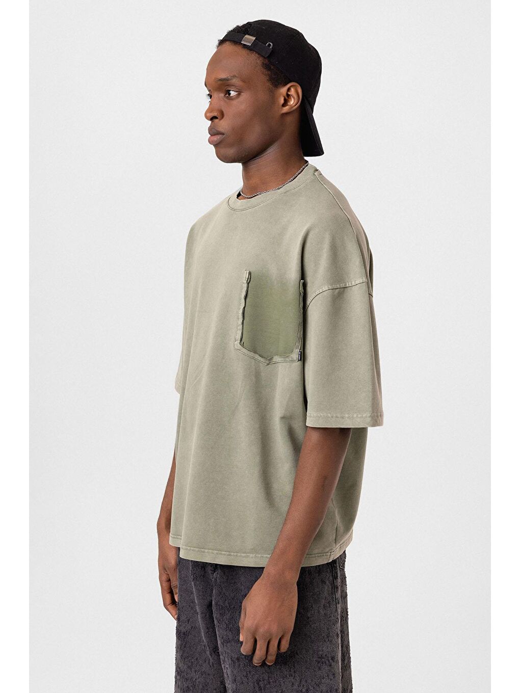 Yıkamalı Cep Detaylı Oversize Tişört Haki-3
