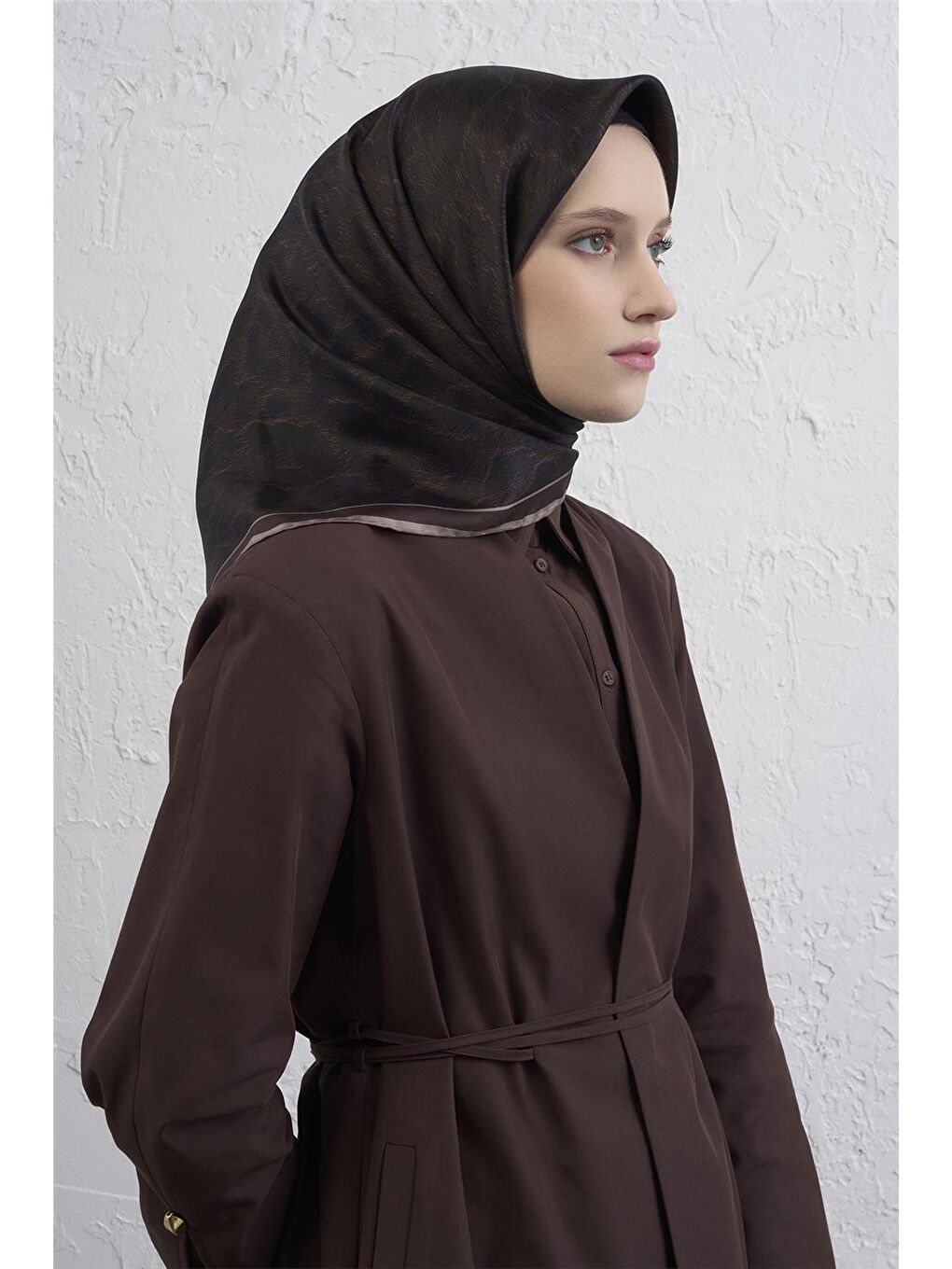 Kahverengi Klasik Desenli Saf İpek Twill Eşarp 9408D 83-1