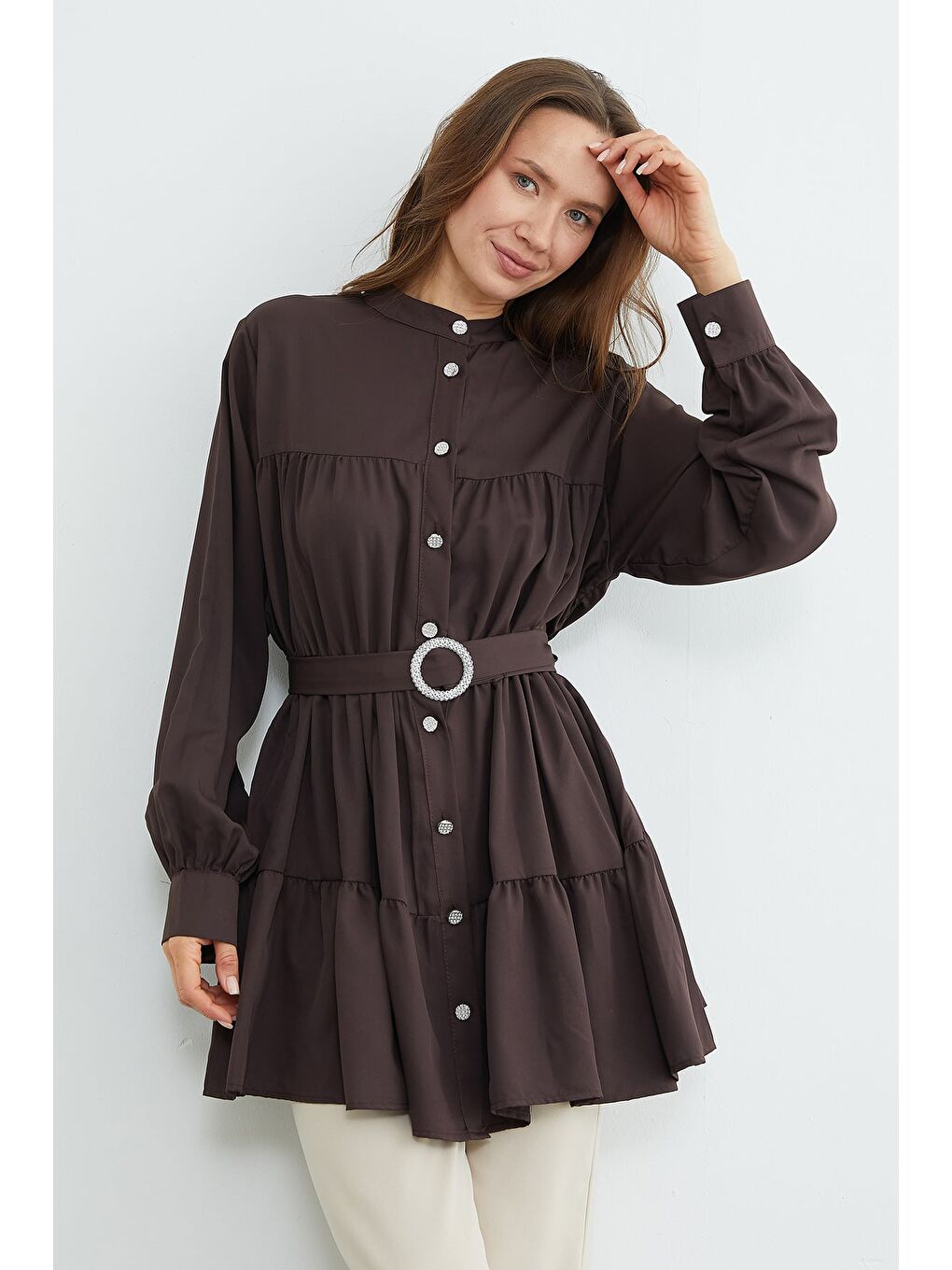 Kahverengi Fullamodest Beli Kemerli Taşlı Tunik-1