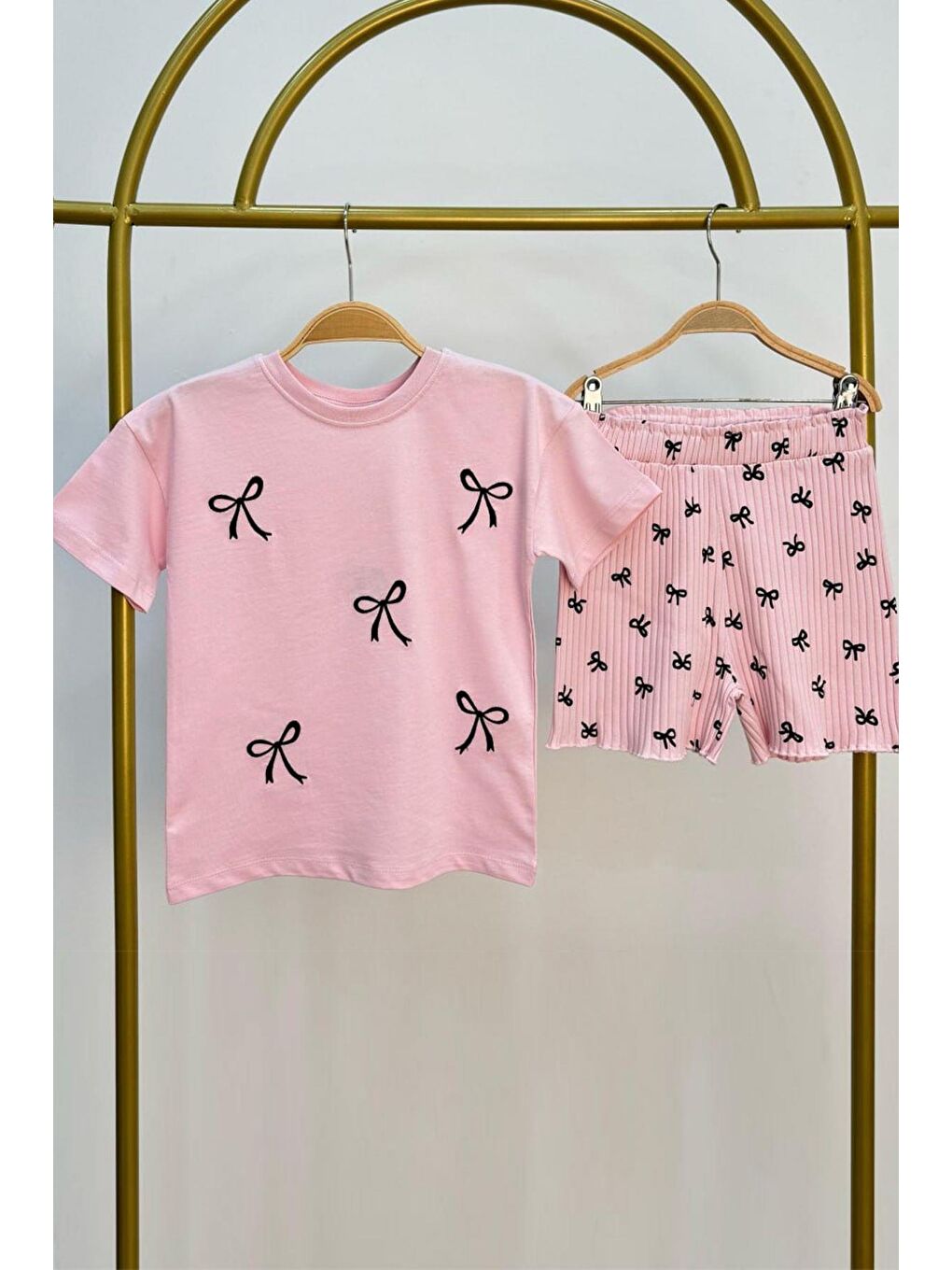 Pembe Kız Çocuk Pamuk Kumaş Kurdele Nakışlı Tshirt Ve Tayt Alt Üst Takım