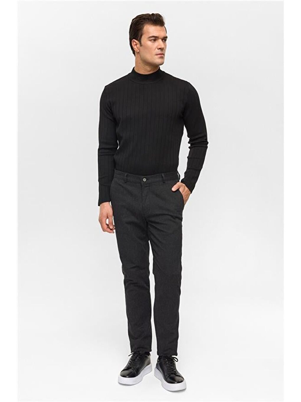 Siyah Regular Armürlü Pantolon
