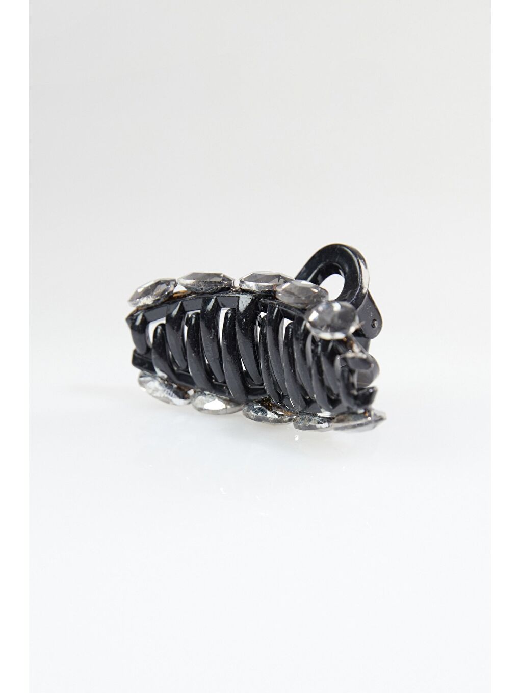 Siyah Kurdele Detaylı Küçük Mandal Toka-1