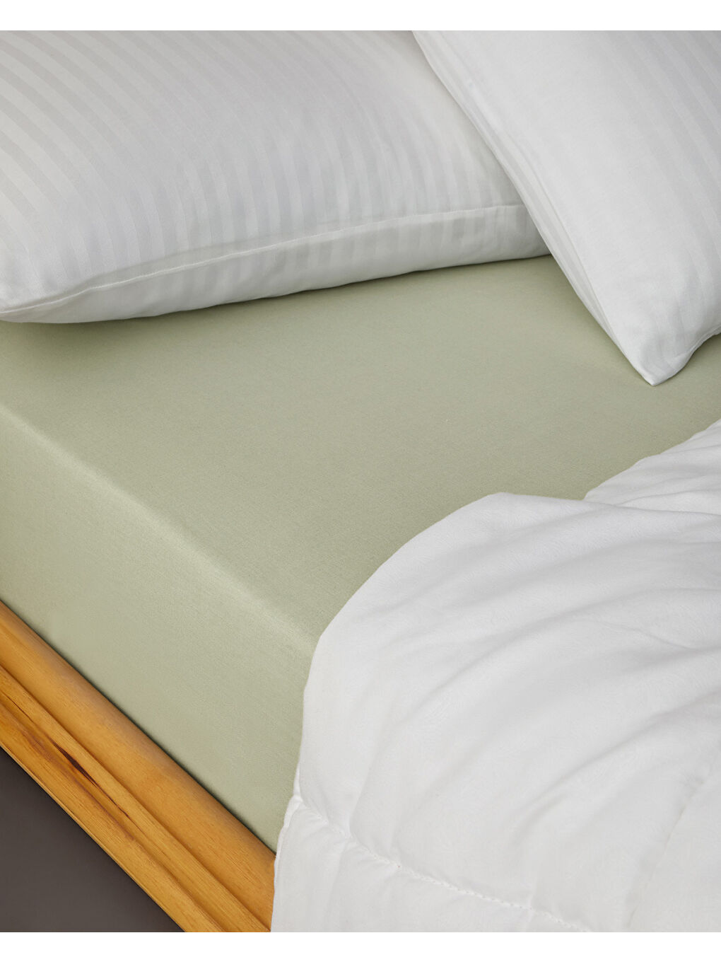 Novella Premium Soft Pamuk Tek Kişilik Plus Lastikli Çarşaf 120x200 cm Açık Yeşil-3