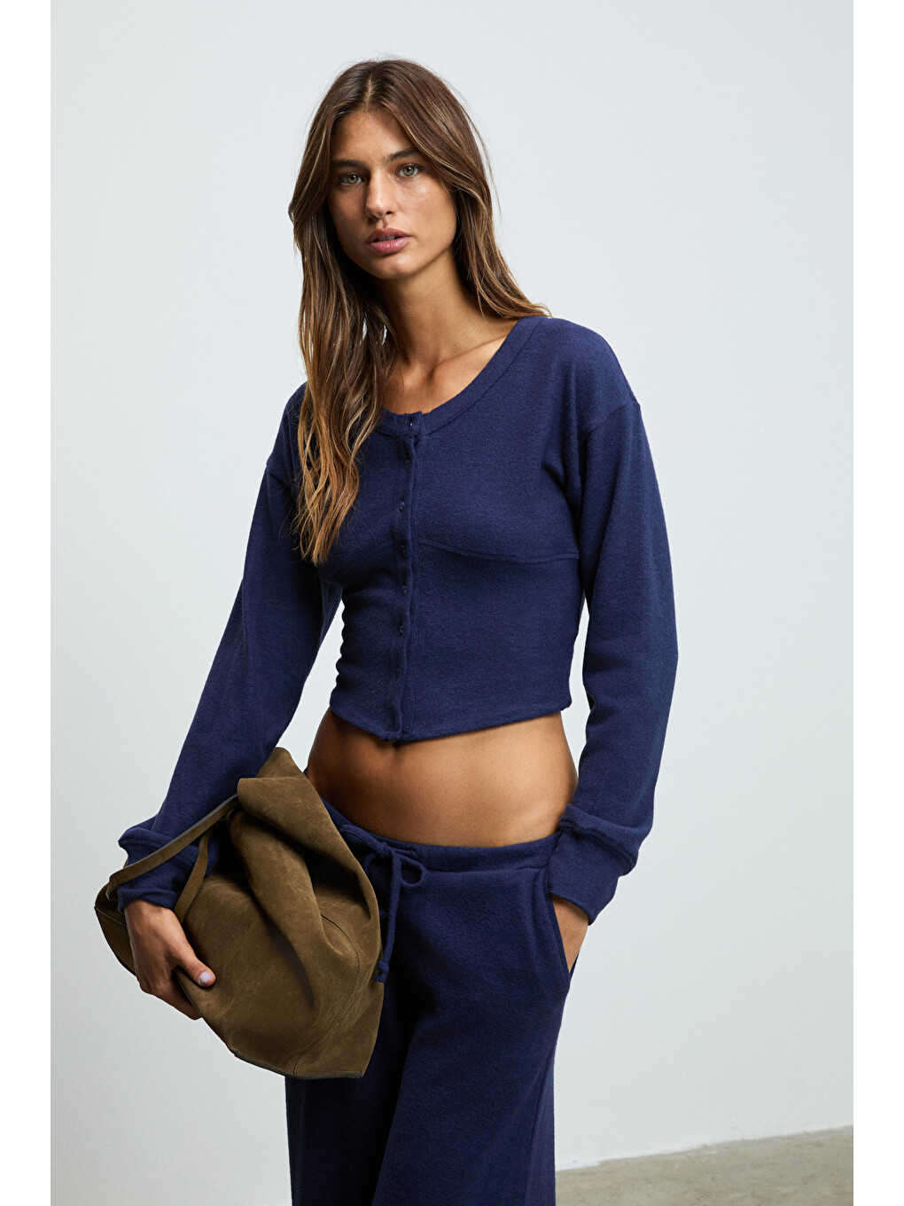 Clarıta Kadın Yumuşak Ve Esnek Kumaşlı Bele Oturan Düğmeli Crop Lacivert Sweatshirt-1