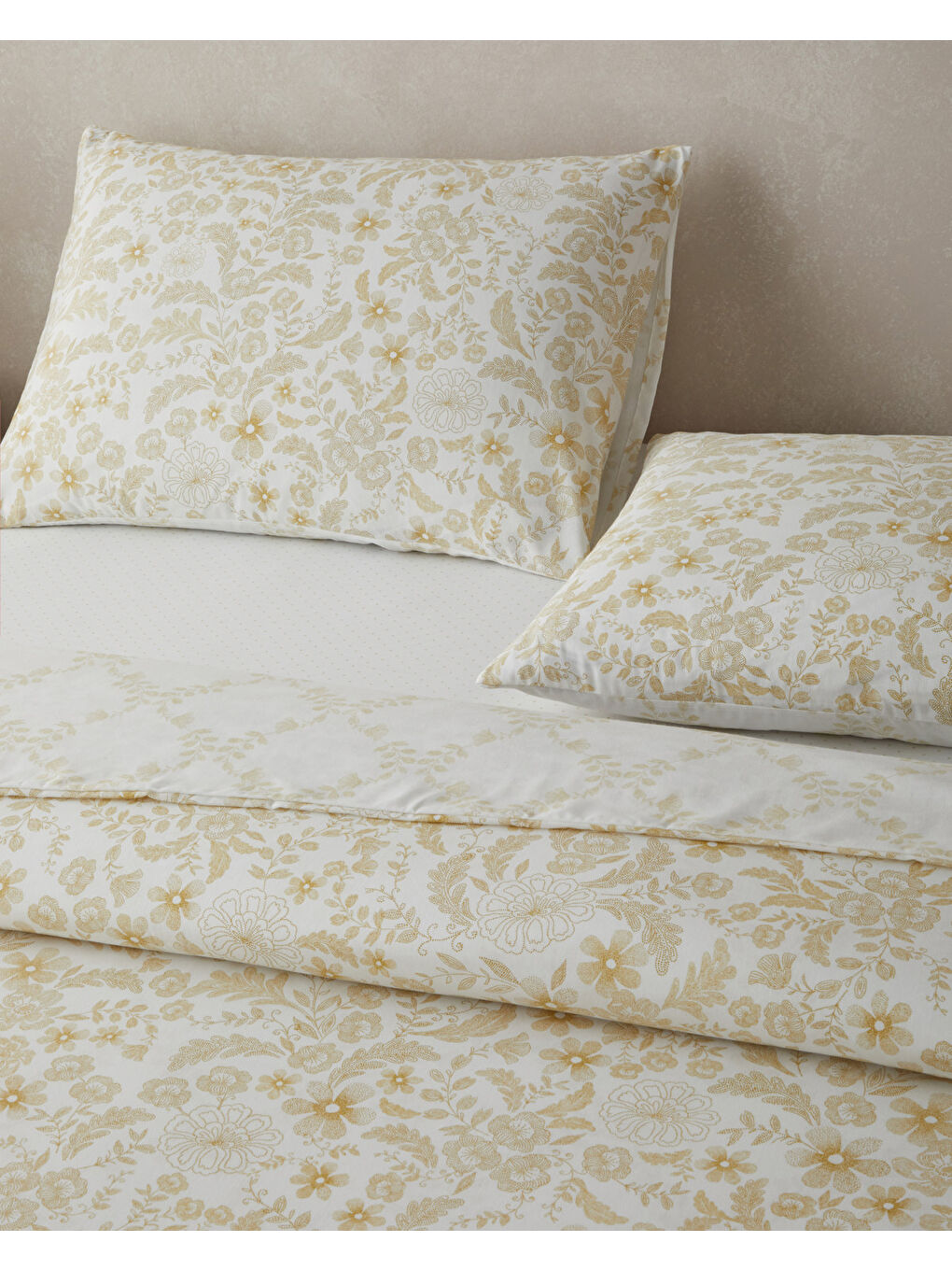 Vionne Kolay Ütülenir Çarşaflı Çift Kişilik Nevresim Takımı 200x220 cm Açık Sarı-2