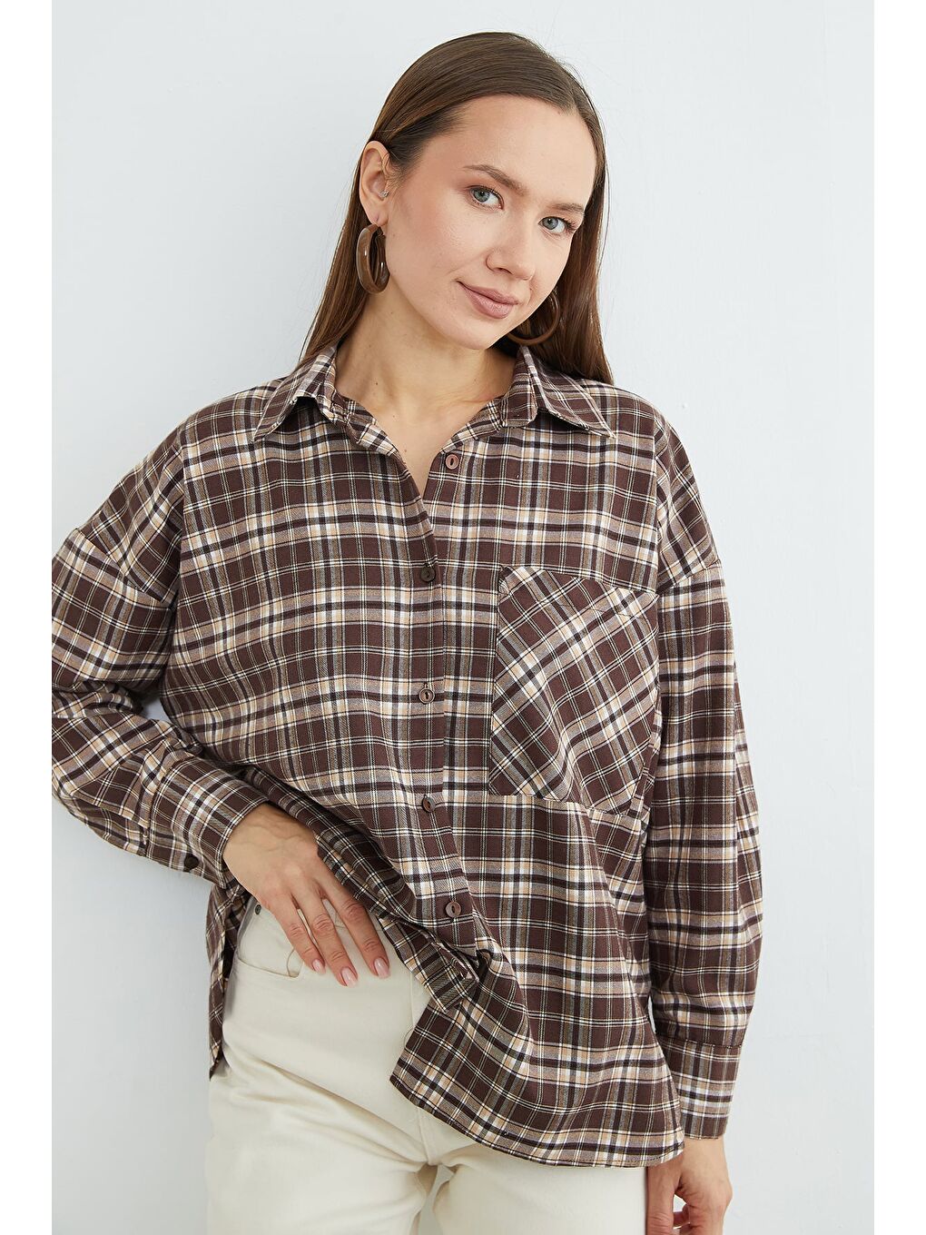 Kahverengi Ekose Desenli Tek Cepli Salaş Gömlek-4