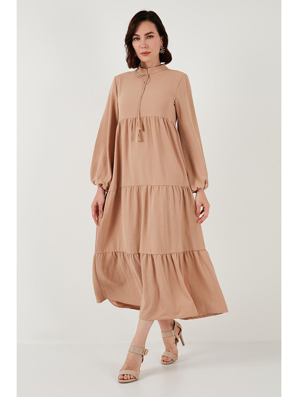 Lela Camel-Kahverengi Modest Regular Fit Dik Yaka Uzun Elbise Kadın ELBİSE 611EL545 - 4