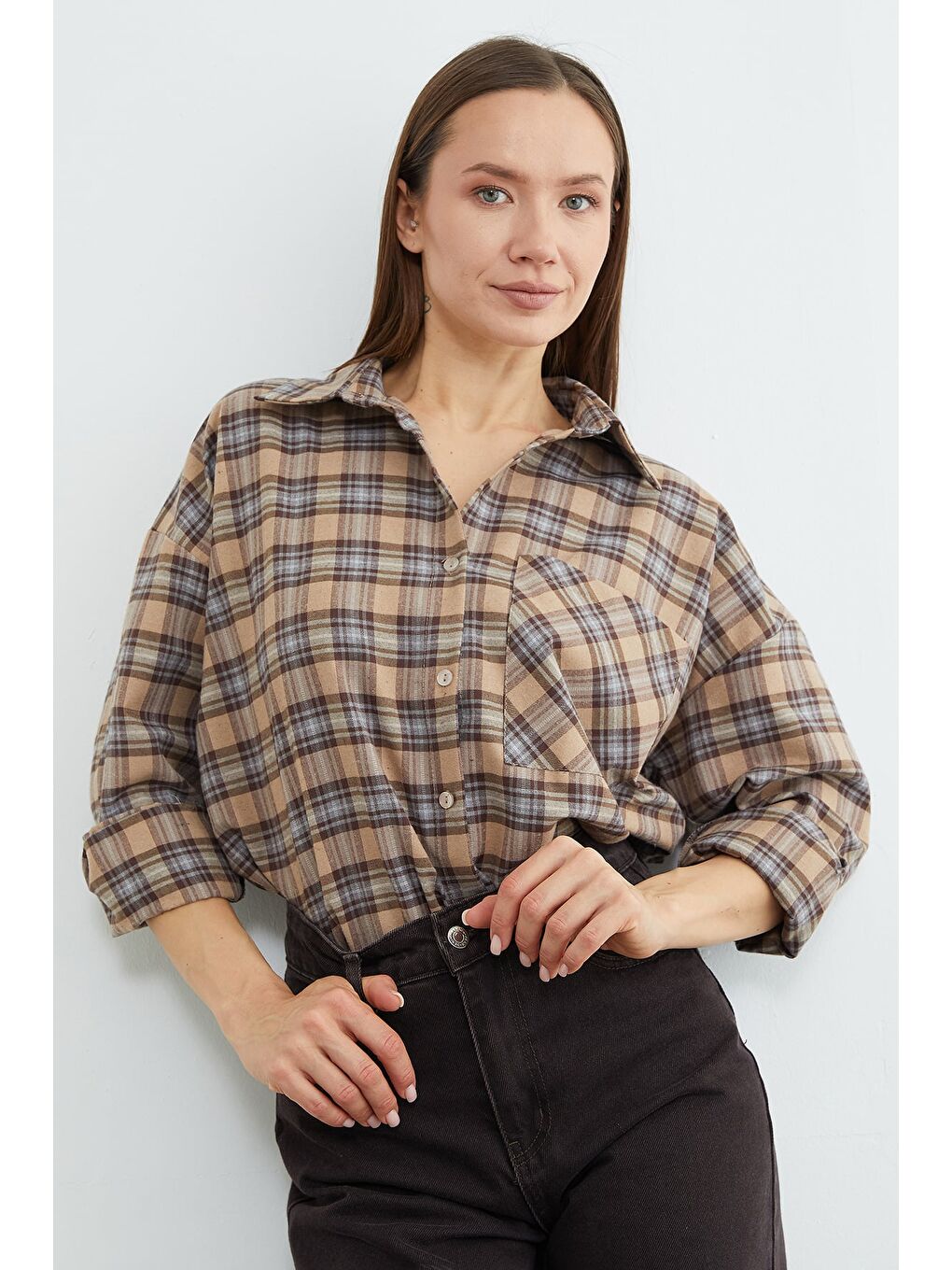 Bej Ekose Desenli Tek Cepli Oversize Gömlek-1