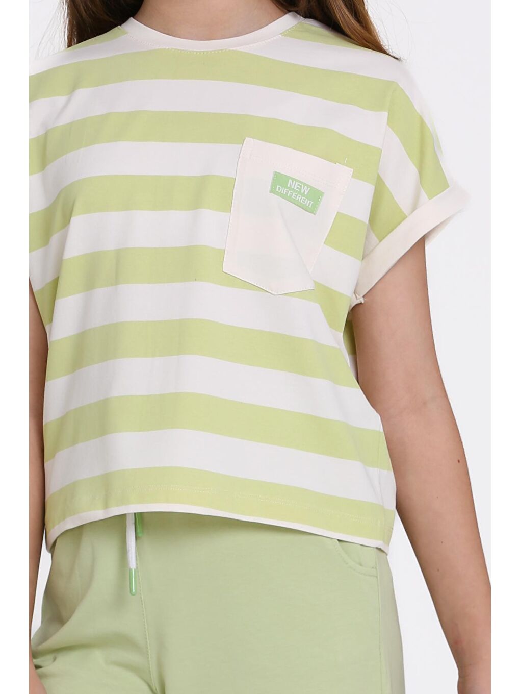 Yeşil Çizgili Baskılı 8-12 Yaş Takım - 2458-6-4