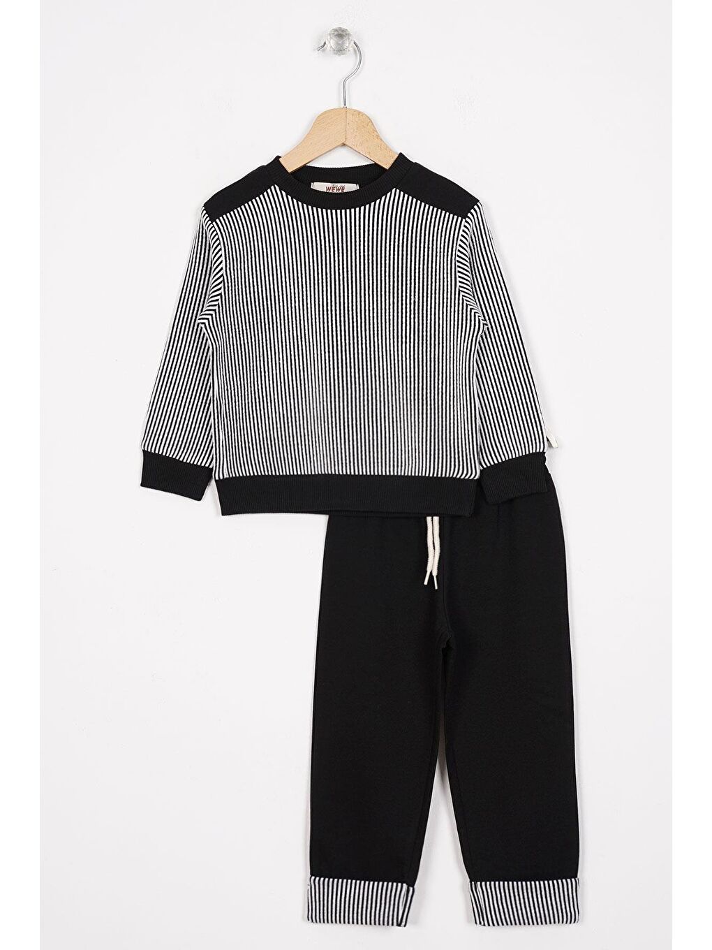 Bisiklet Yaka Çizgili Erkek Çocuk Siyah Renk Eşofman Takım-1