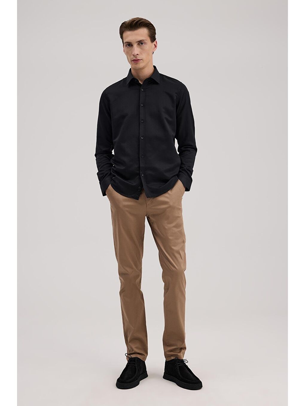 Siyah Comfort Fit Alttan Düğmeli Yaka Pamuk Karışımlı Gömlek