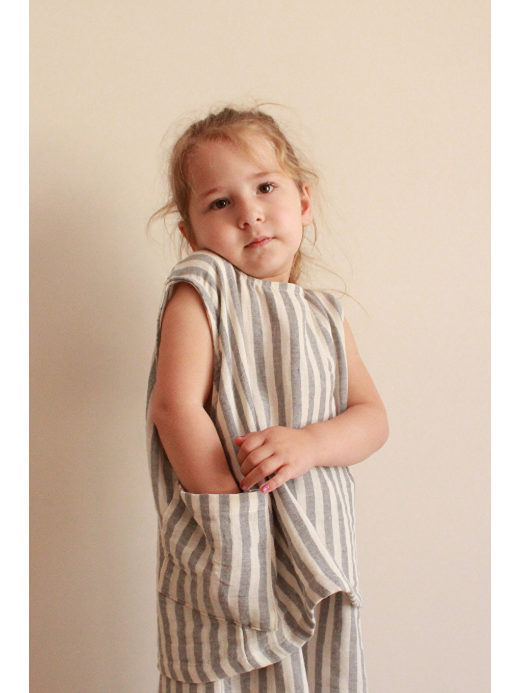 Gri Çizgili Asimetrik Cep Detaylı Atlet-1