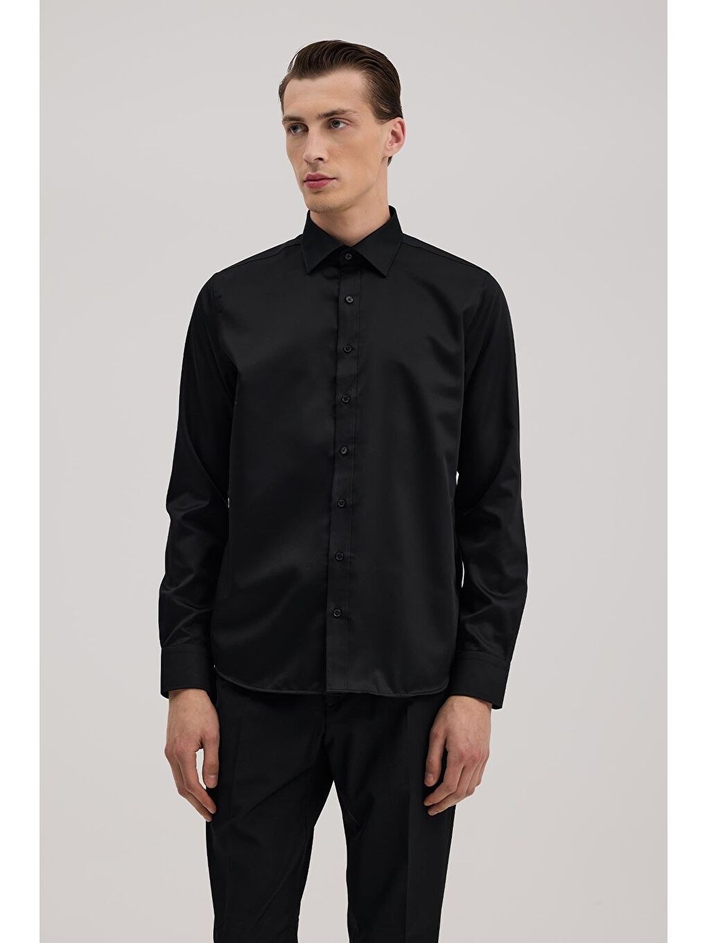 Siyah Comfort Fit %100 Pamuk Ütü Gerektirmeyen Non İron Gömlek