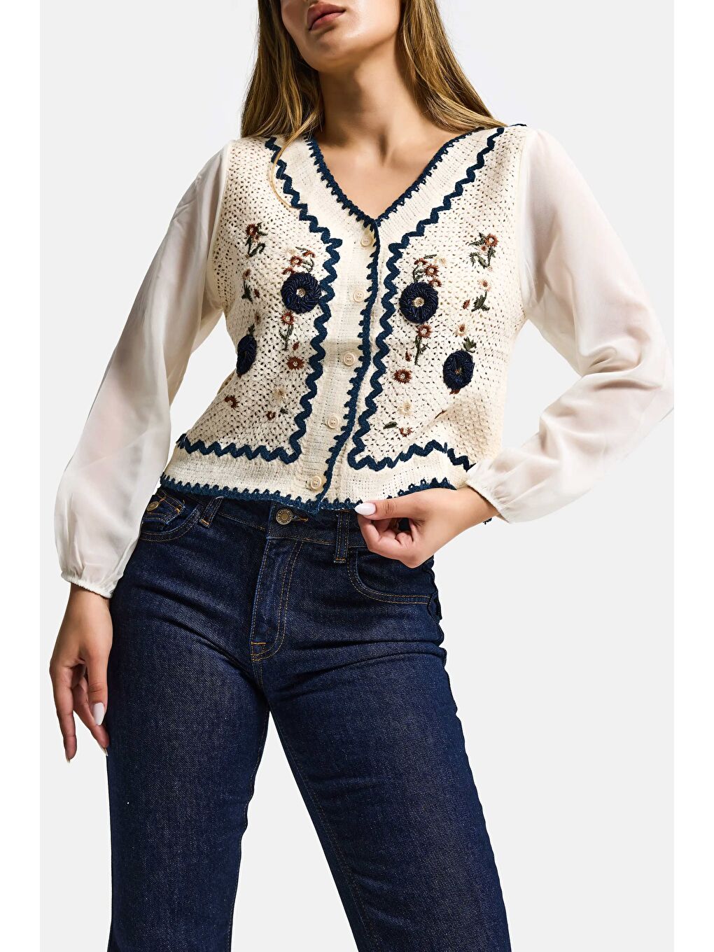 Kadın Ekru Etnik Şifon Kollu Etnik Örgülü Tasarım Bluz-4