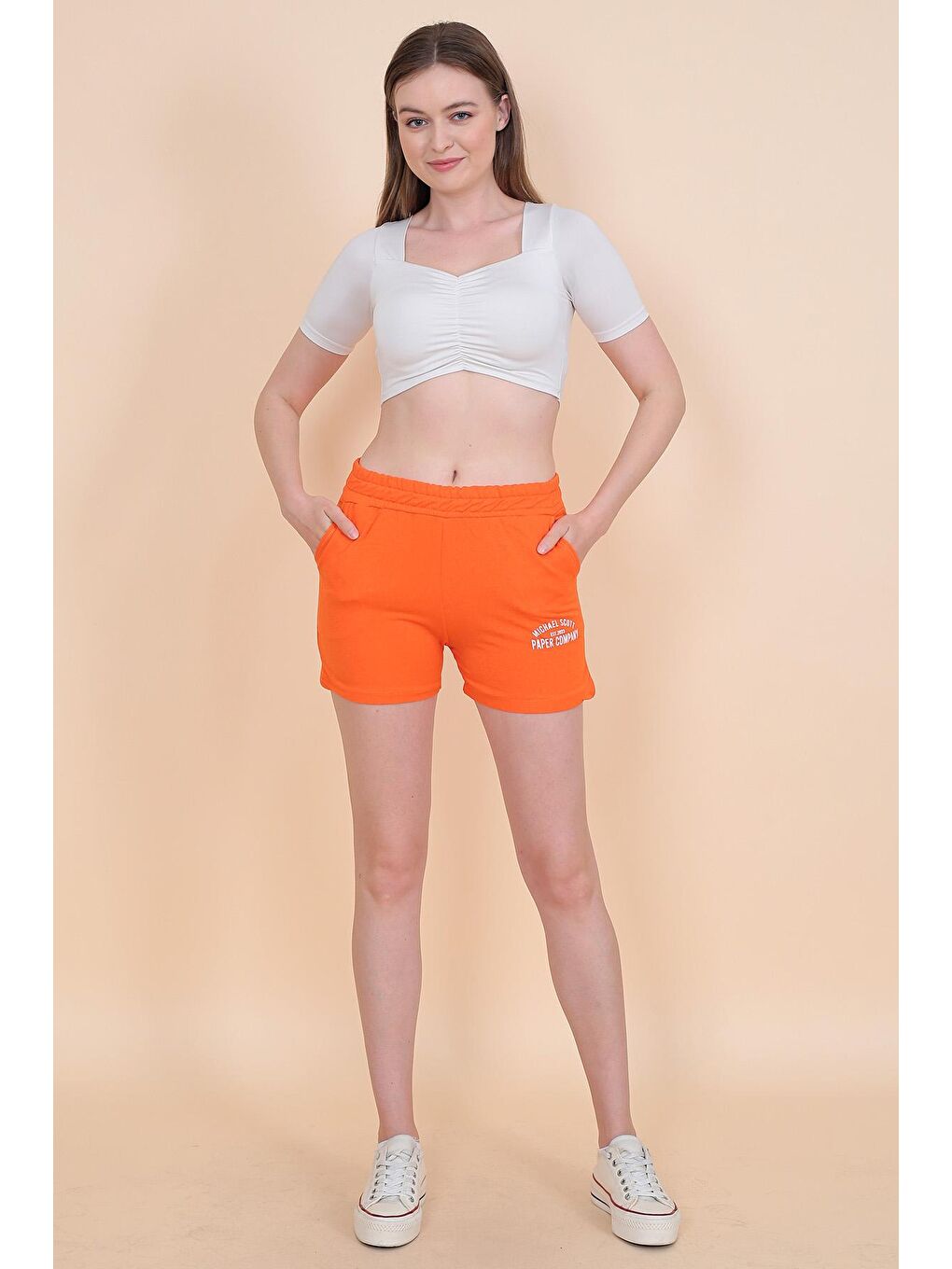 Turuncu Kadın Baskılı Şort 1990