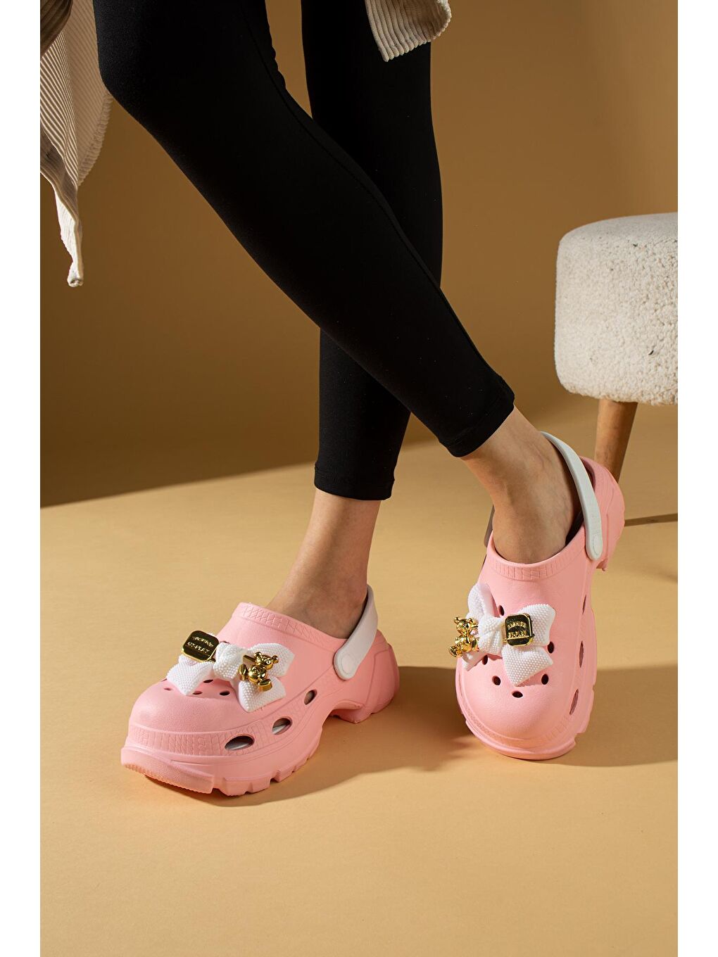 Pembe Yüksek Taban Kurdela Detaylı Eva Comfort Kadın Sandalet DNZ223-24-1