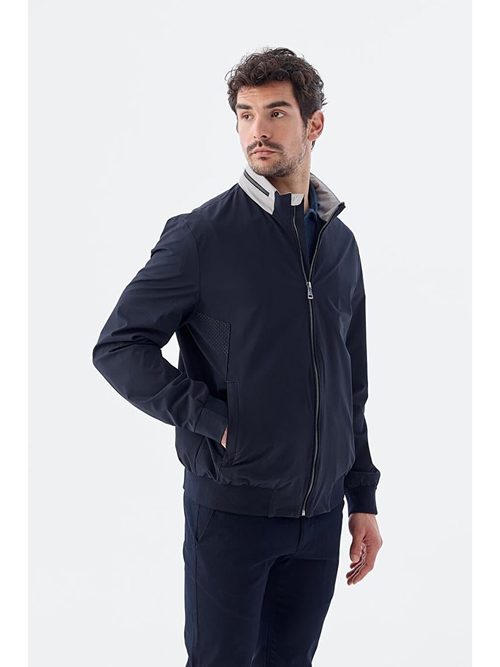 Lacivert Comfort Fit Kapüşonlu Rahat Mevsimlik Spor Mont