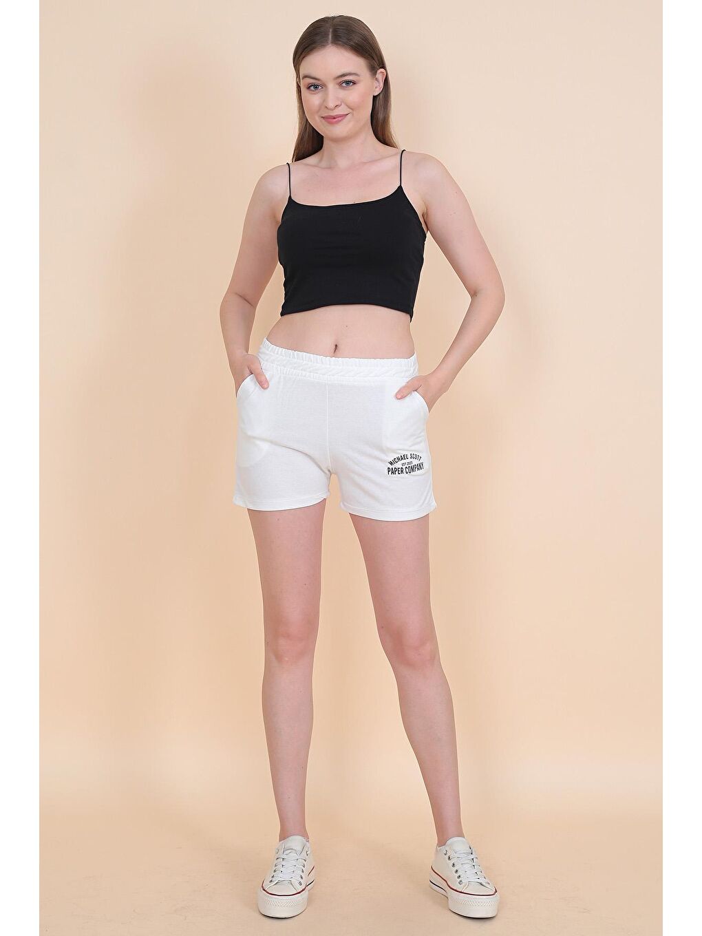 Ekru Kadın Baskılı Şort 1990