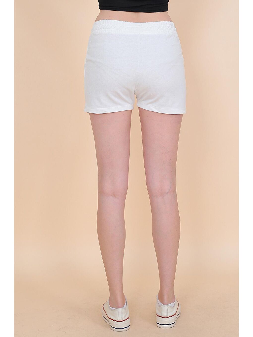 Ekru Kadın Baskılı Şort 1990-3