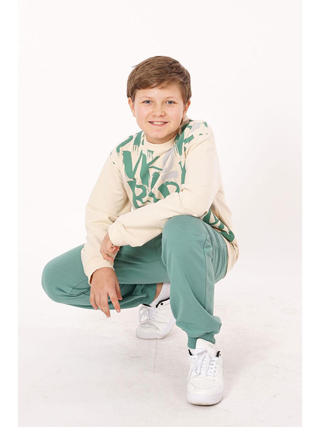 Bisiklet Yaka Harf Baskılı Çağla Yeşili Renk Erkek Çocuk Eşofman Takım-5