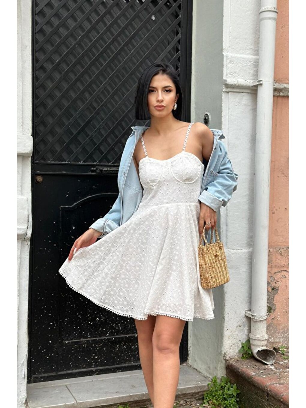 Beyaz Askılı Fisto Mini Elbise-2