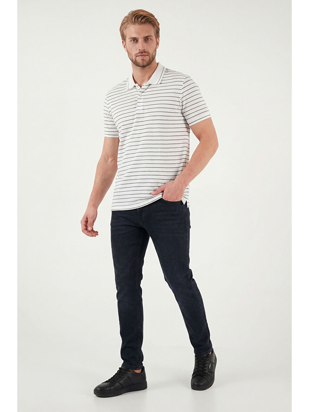 Siyah Dar Kalıp Yüksek Bel Dar Paça Jean Pantolon 3300C56TOKYO-2