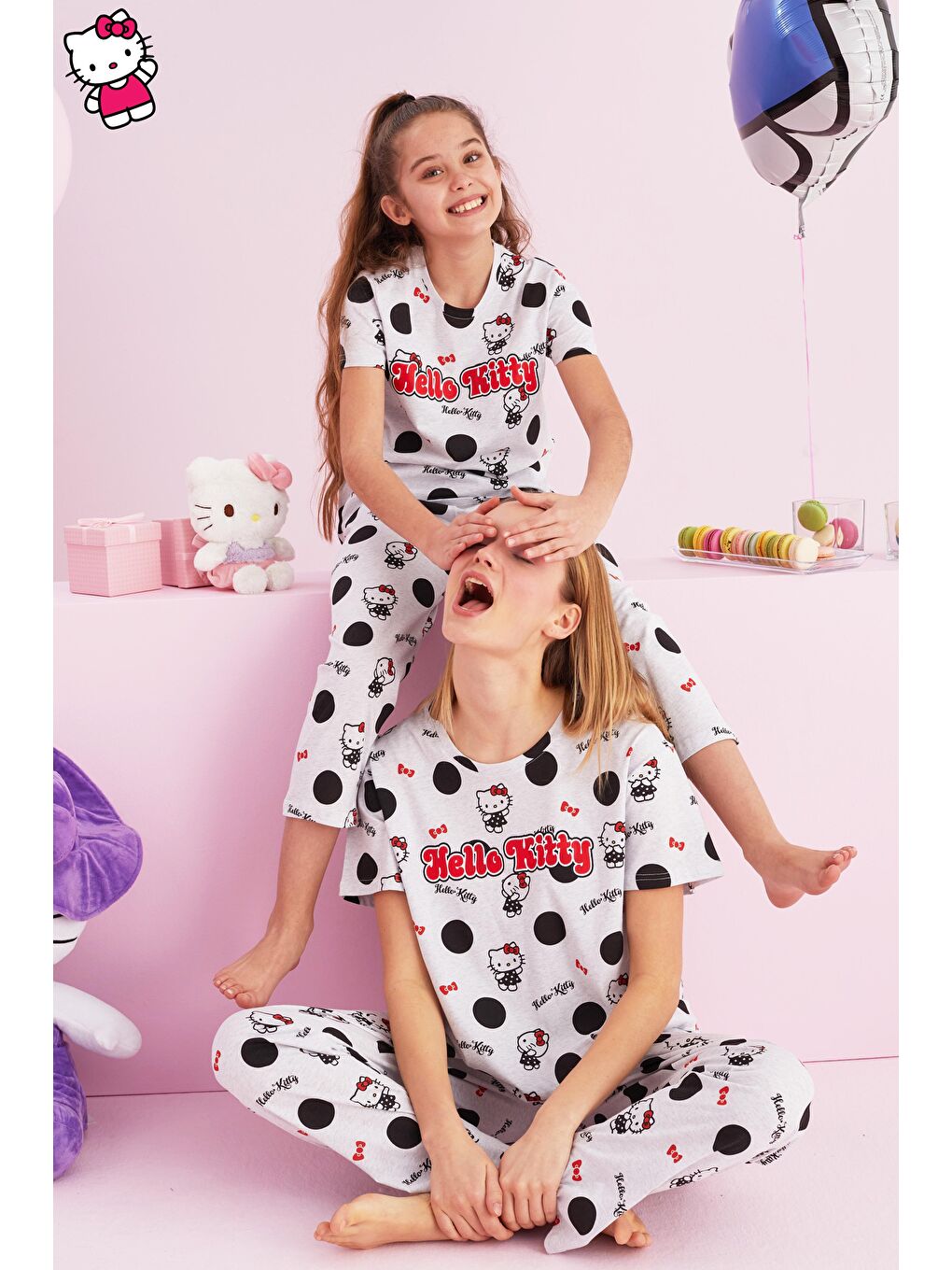 SİYAH İNCİ Gri Hello Kitty Lisanslı %100 Pamuk Gri Çok Renkli Bisklet Yaka Pijama Takım