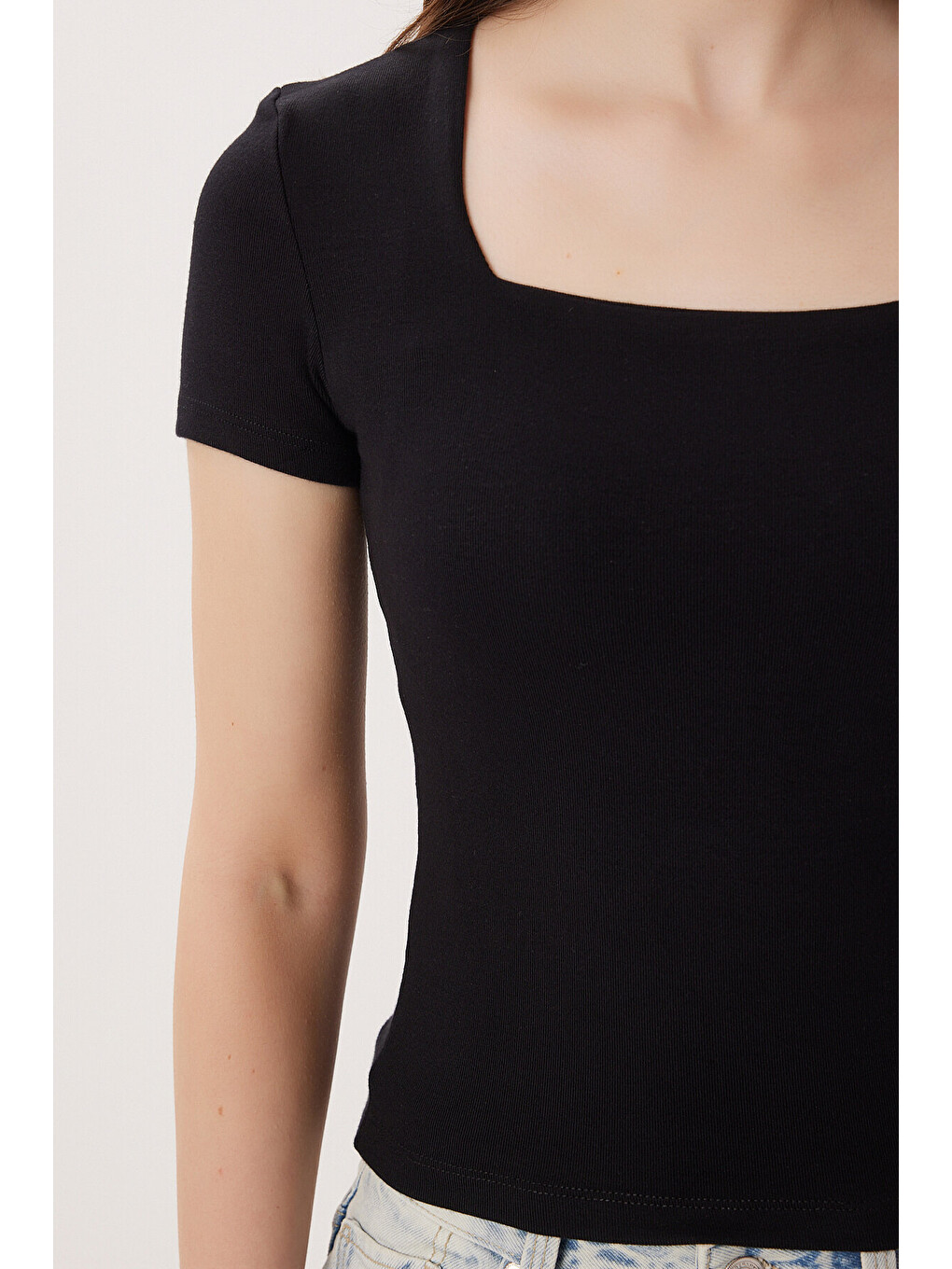 Siyah Kare Yaka Basic Örme T-shirt SİYAH LDZ0060-4