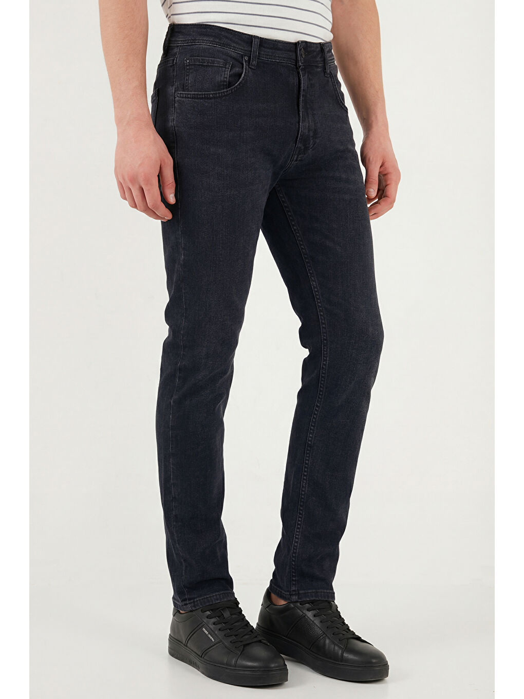 Siyah Dar Kalıp Yüksek Bel Dar Paça Jean Pantolon 3300C56TOKYO-4