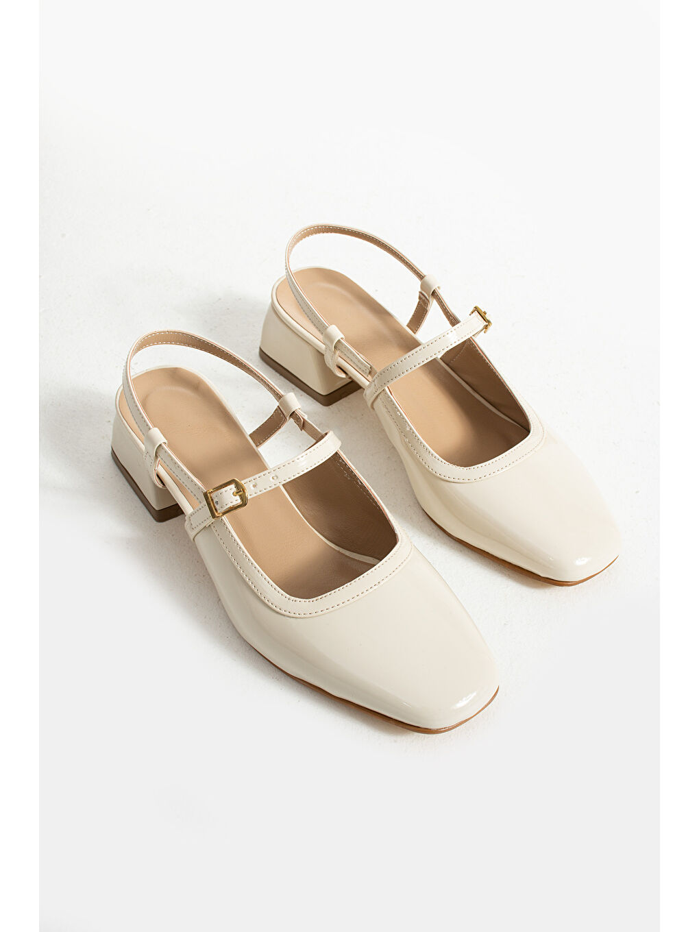 Kadın Açık Bej Babet Ayakkabı-1