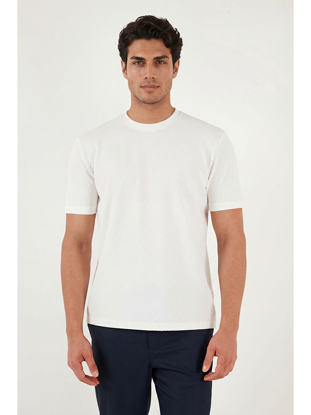 Ekru Pamuklu Bisiklet Yaka Kısa Kollu T Shirt 5904115-1