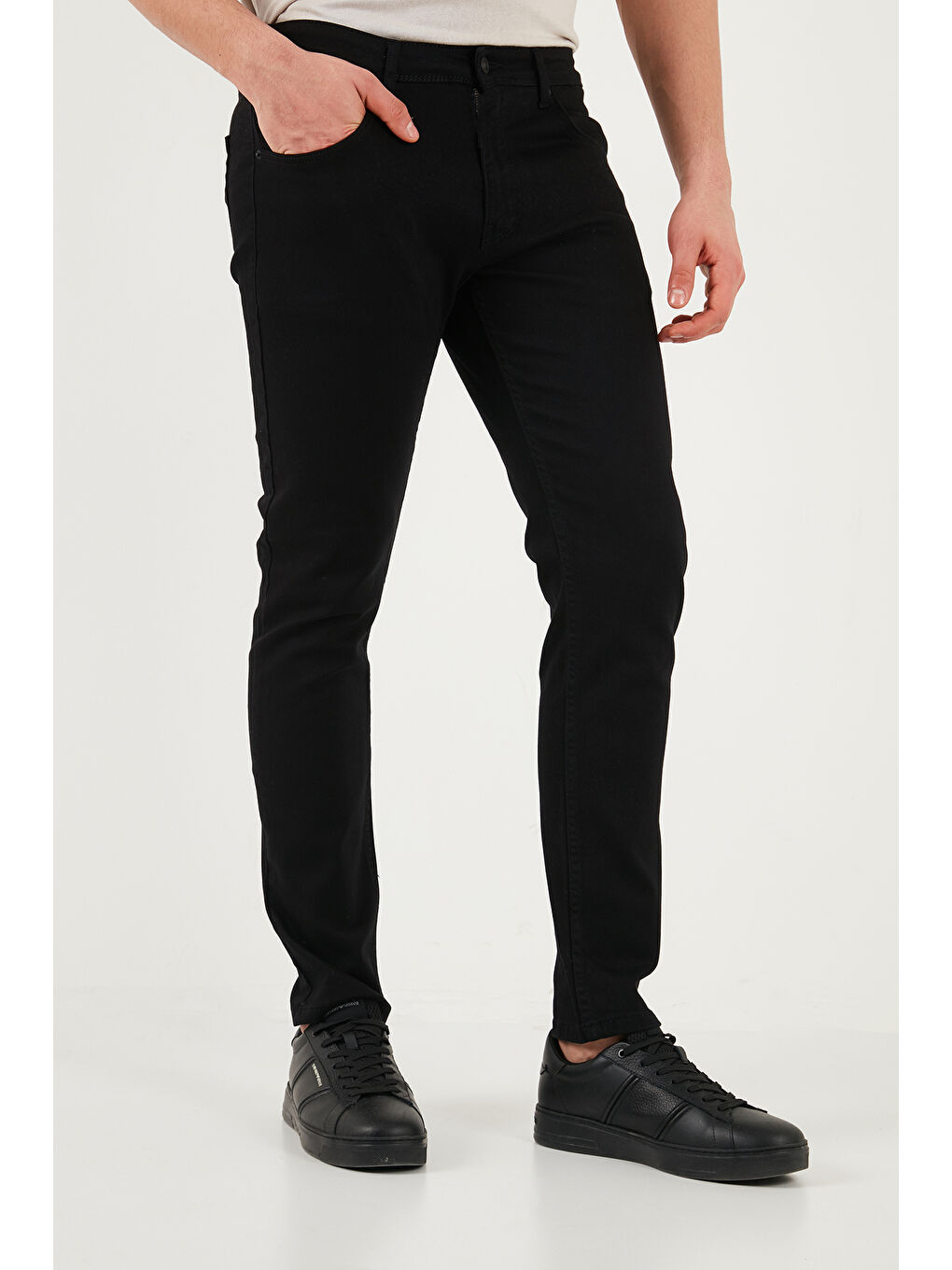 Siyah Dar Kalıp Yüksek Bel Dar Paça Jean Pantolon 3300C63TOKYO-4