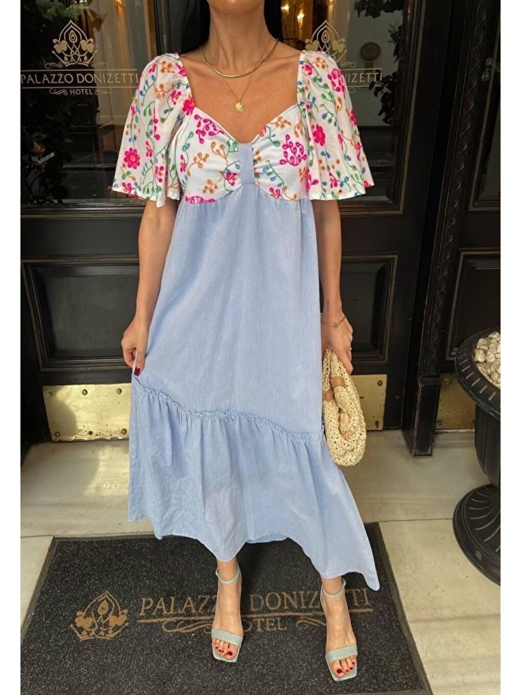 RENKLİ NAKIŞ DESENLİ ELBİSE - Mavi-1