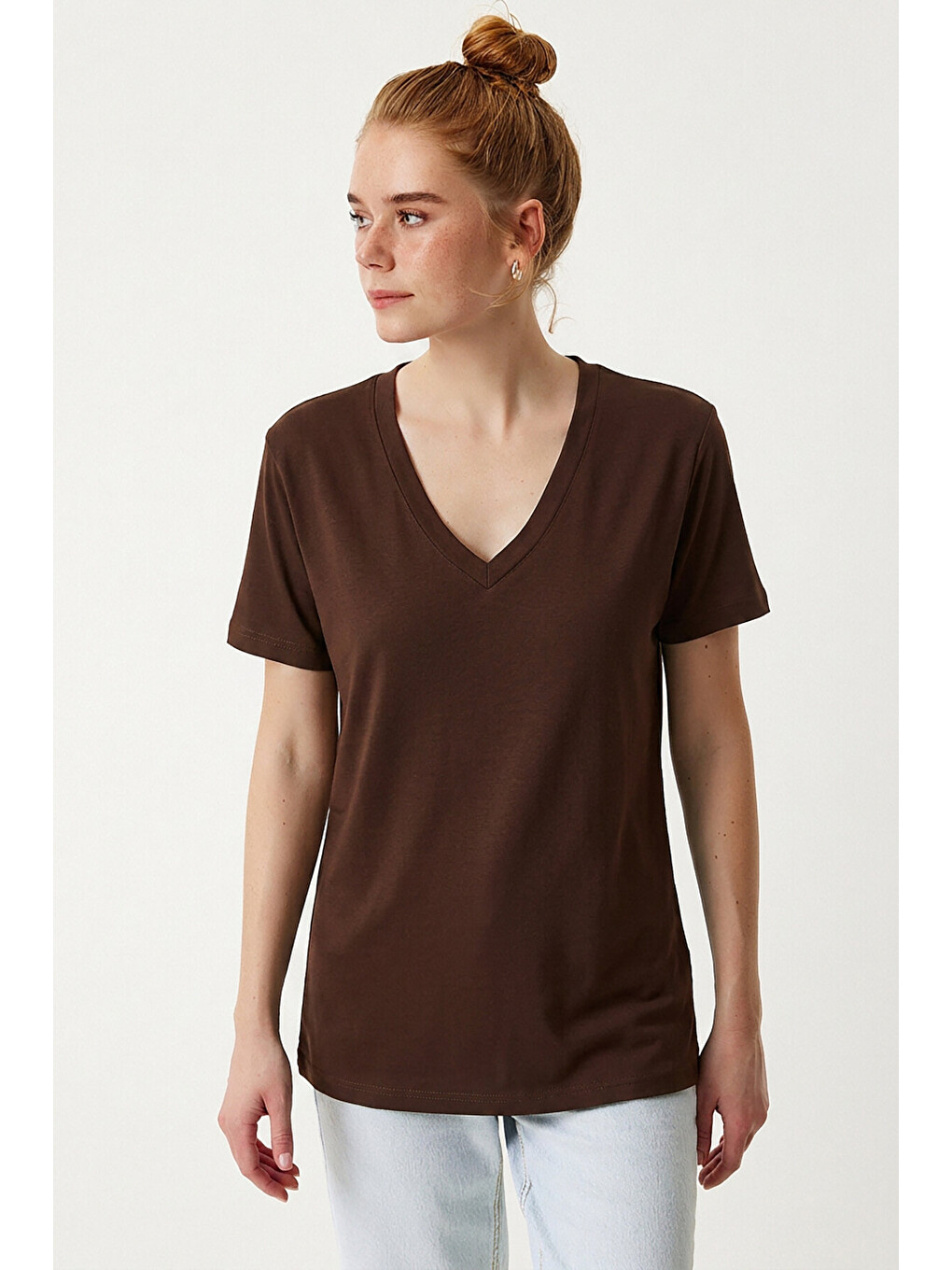 V Yaka Basic Viskon T-shirt Kahverengi Len0001-3