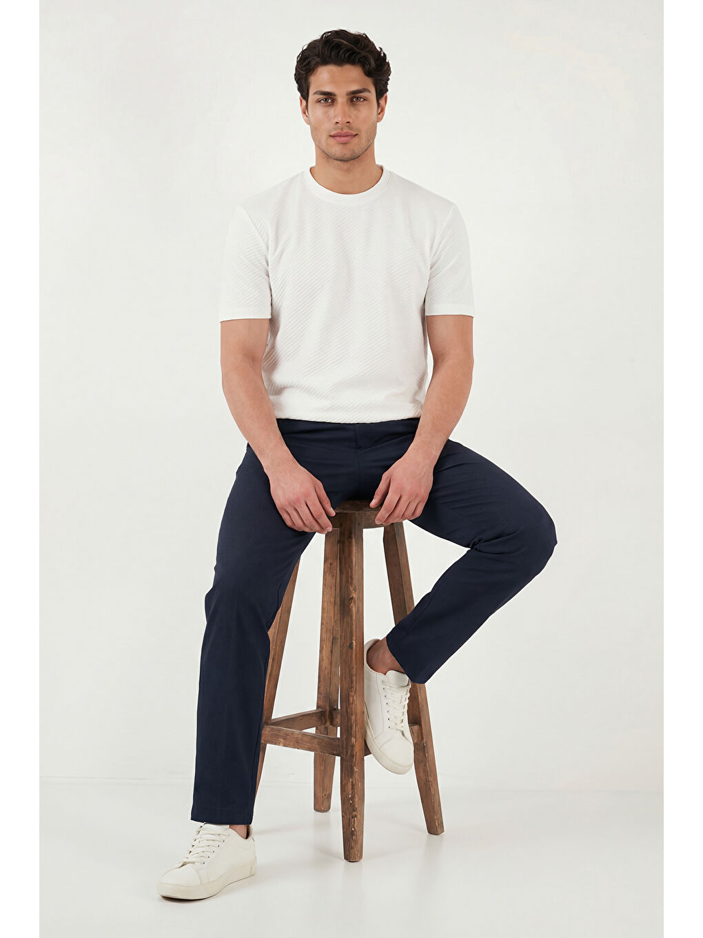 Ekru Pamuklu Bisiklet Yaka Kısa Kollu T Shirt 5904115-3