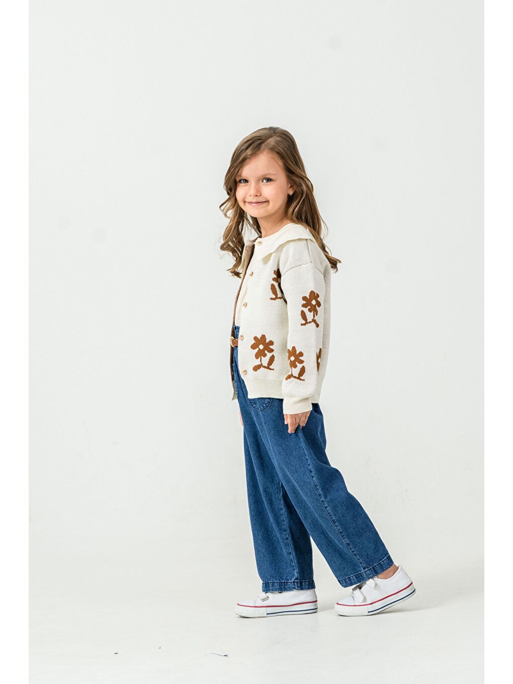 Beyaz Kız Çocuk Triko Hırka-Gömlek-Jean Pantolon 3'lü Takım-2