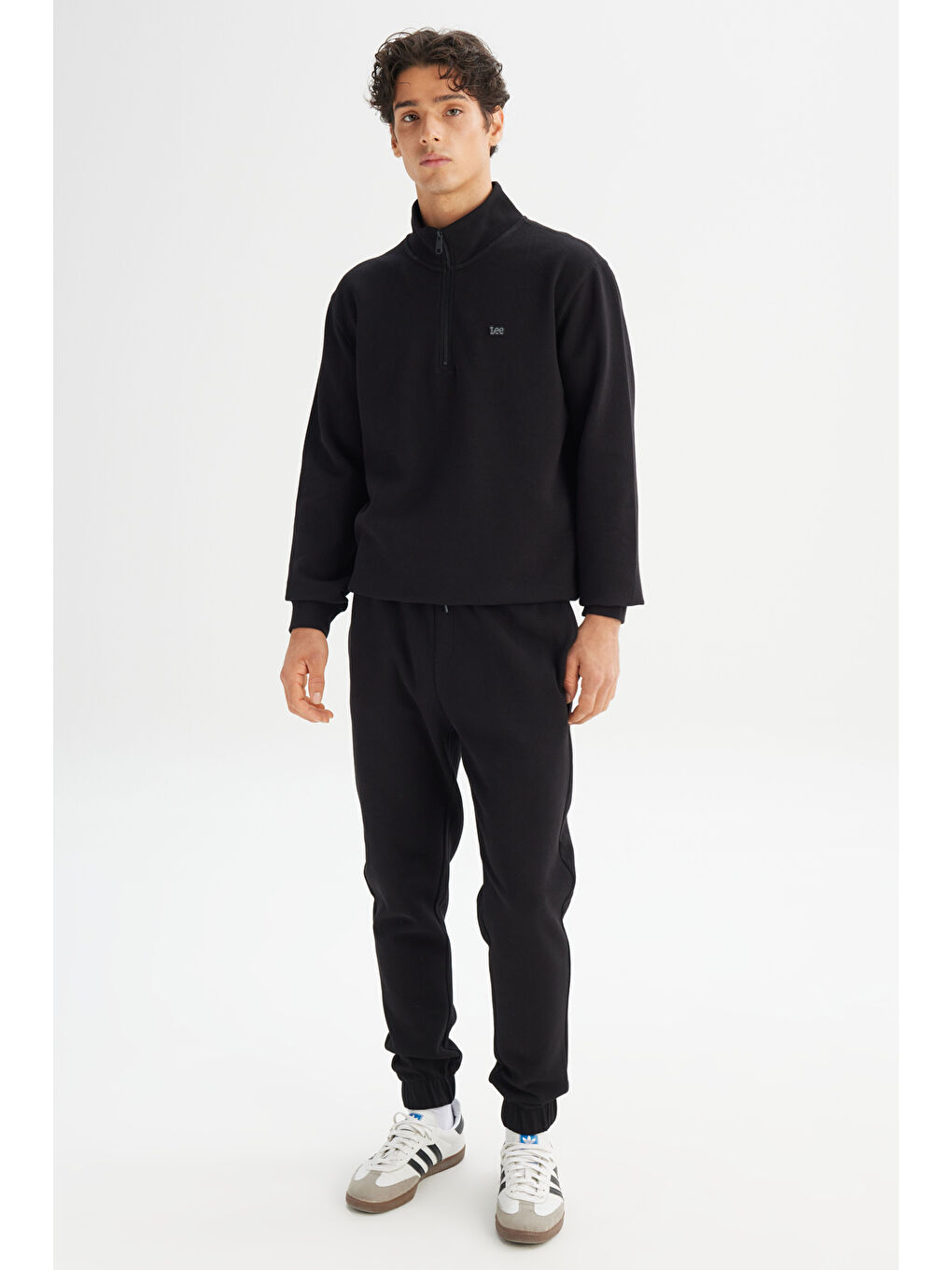 Siyah Regular Fit Kapüşonlu Yarım Fermuarlı Sweatshirt-1