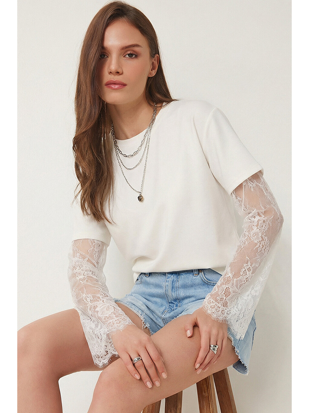 Beyaz Dantel Detaylı Oversize Modal T-shirt KEMİK LNT0028