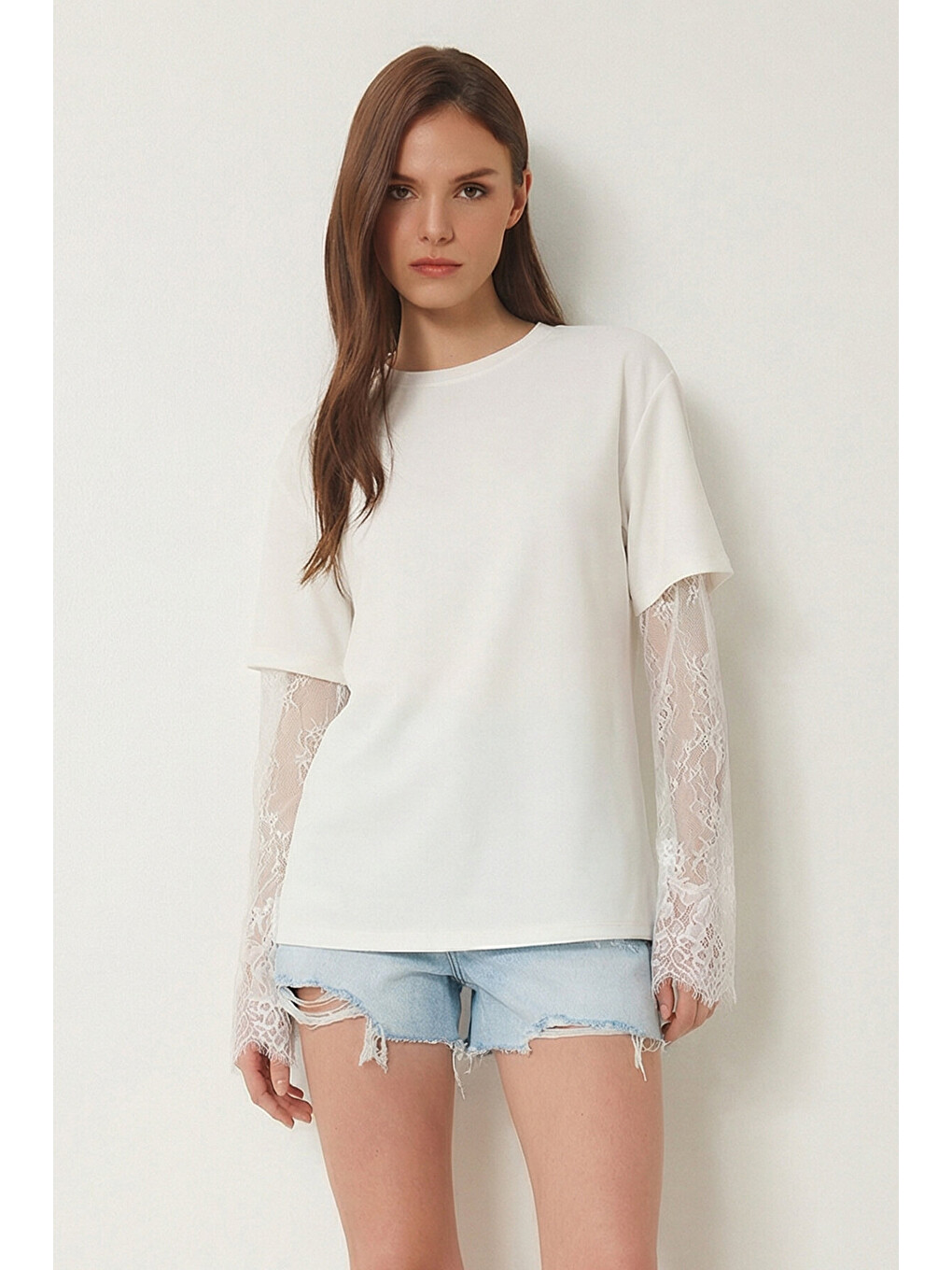 Beyaz Dantel Detaylı Oversize Modal T-shirt KEMİK LNT0028-1