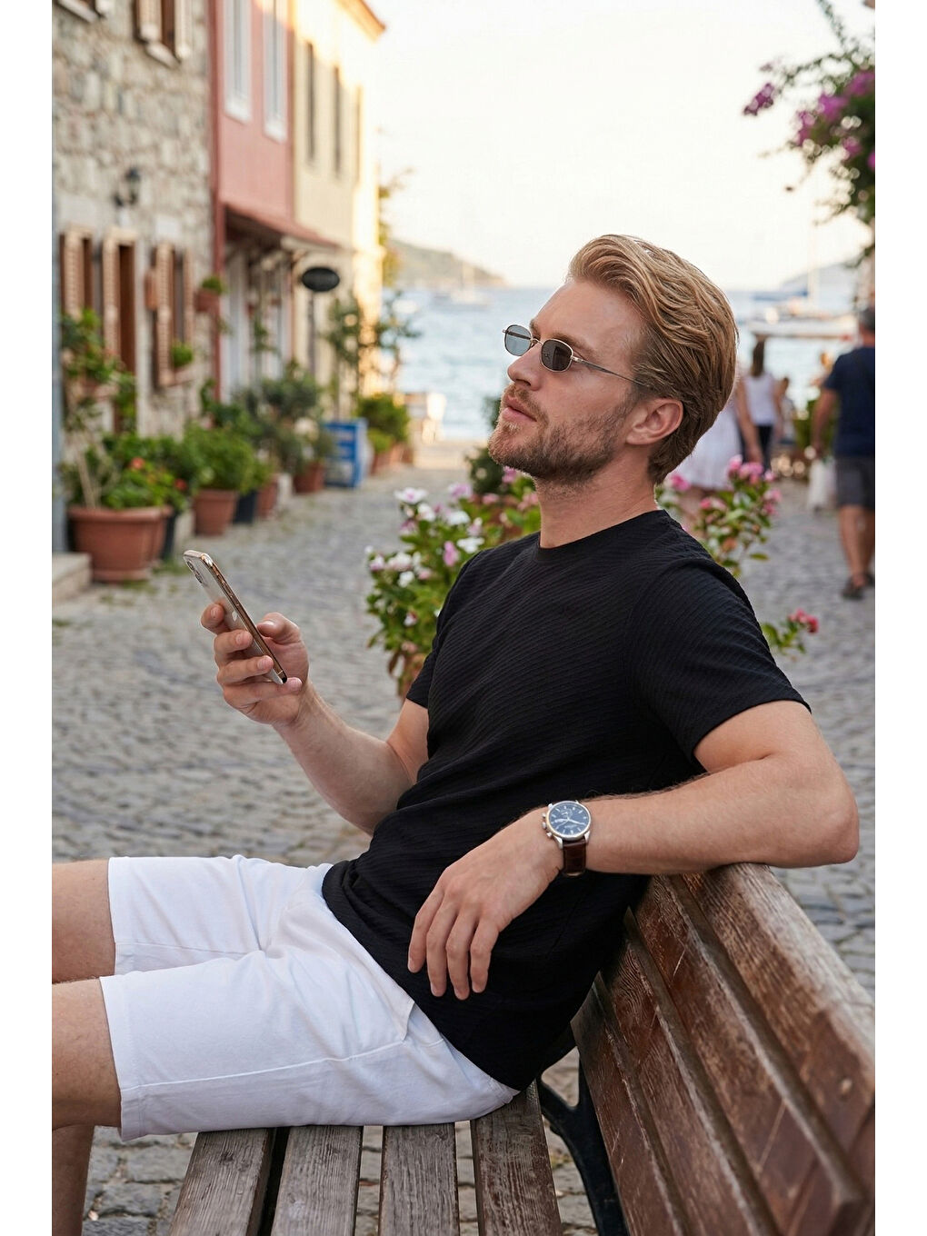 Siyah Pamuklu Bisiklet Yaka Kısa Kollu T Shirt 5904115-2