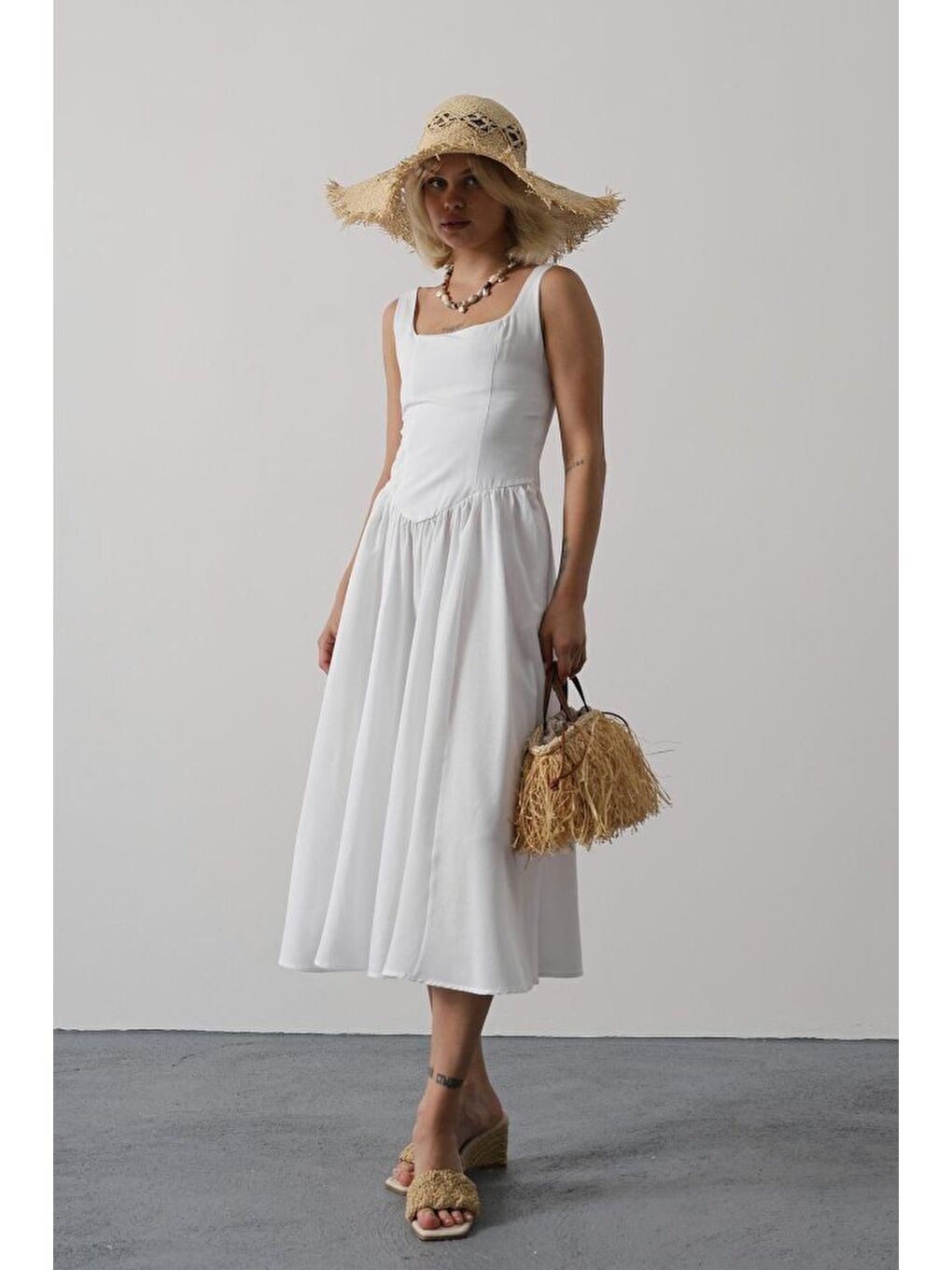 Askılı Uzun Elbise - Beyaz