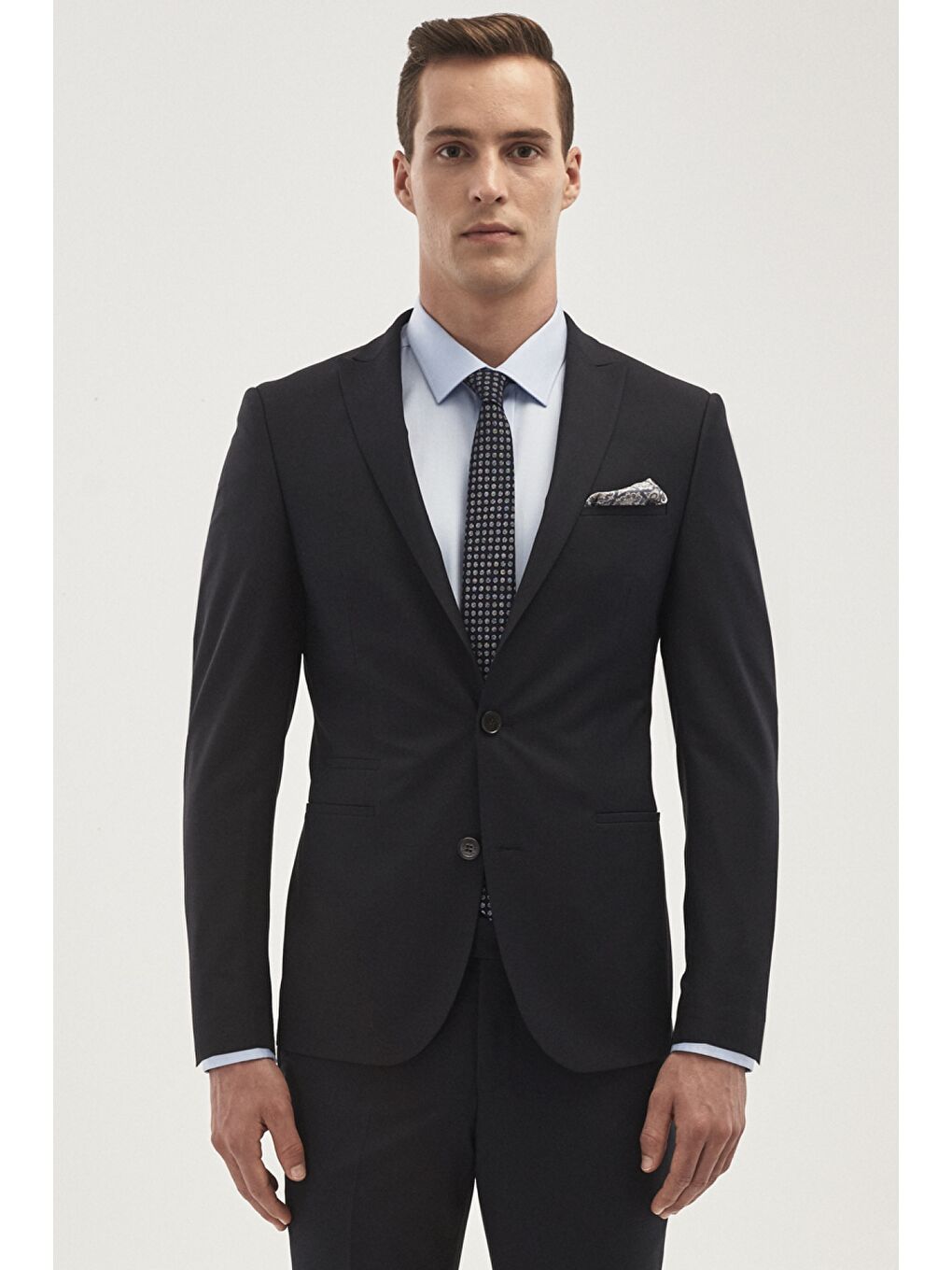 Erkek Lacivert Su Geçirmez Ekstra Slim Fit Kırlangıç Yaka Yünlü Nano Takım Elbise-1