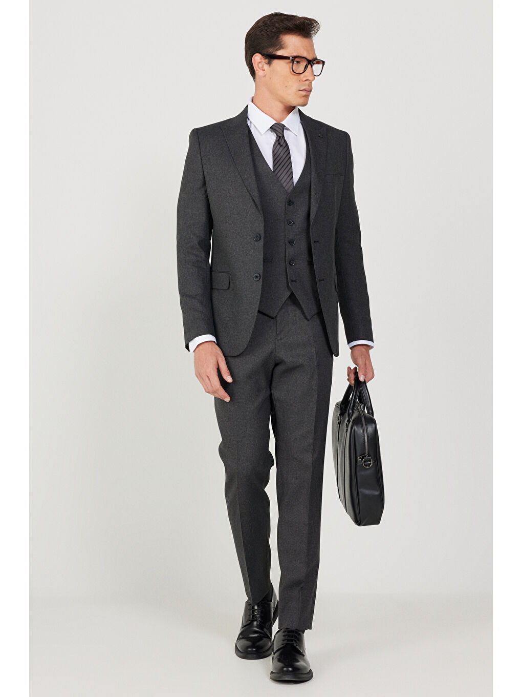 Erkek Siyah-Gri Slim Fit Dar Kesim Mono Yaka Desenli Yünlü Yelekli Takım Elbise-1