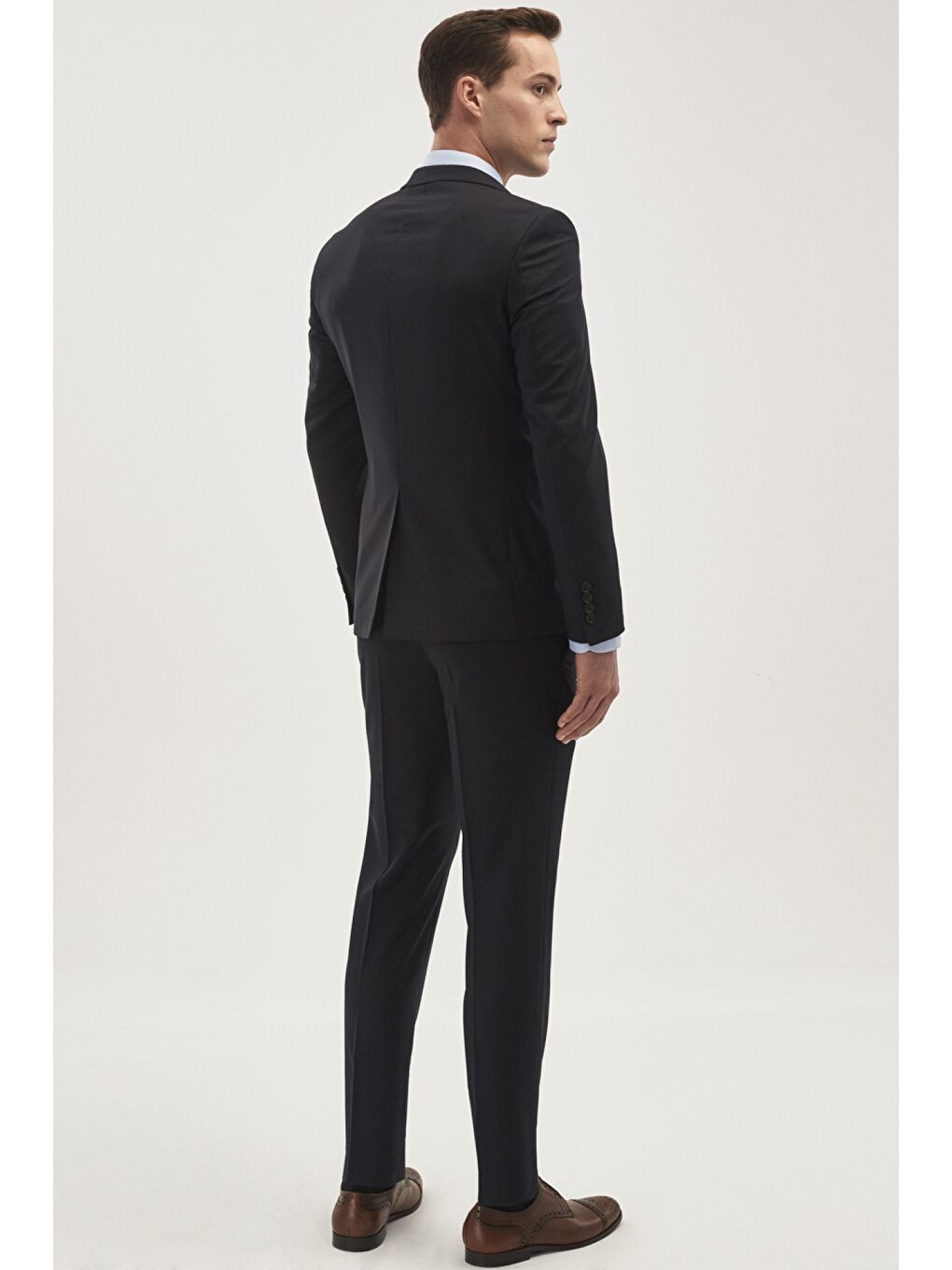 Erkek Lacivert Su Geçirmez Ekstra Slim Fit Kırlangıç Yaka Yünlü Nano Takım Elbise-3