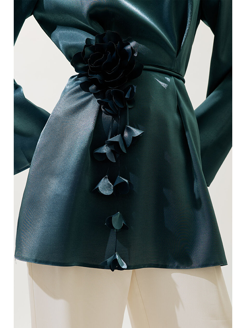 Çiçek Salkımlı Kemer Lacivert-1