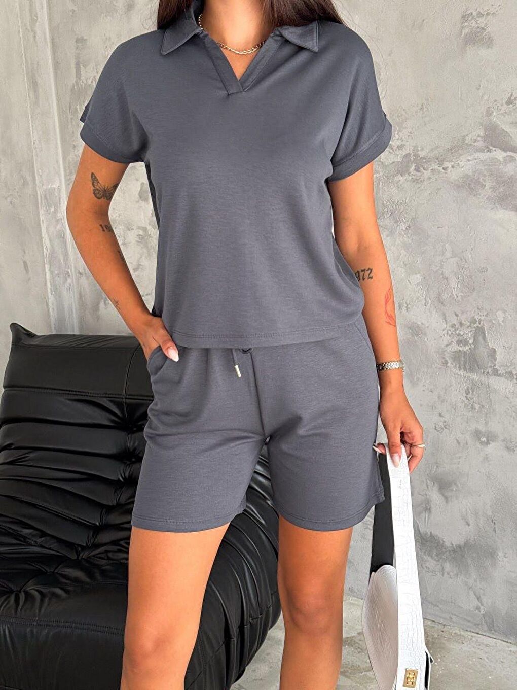 Gri Kadın Yakalı Şort Takım