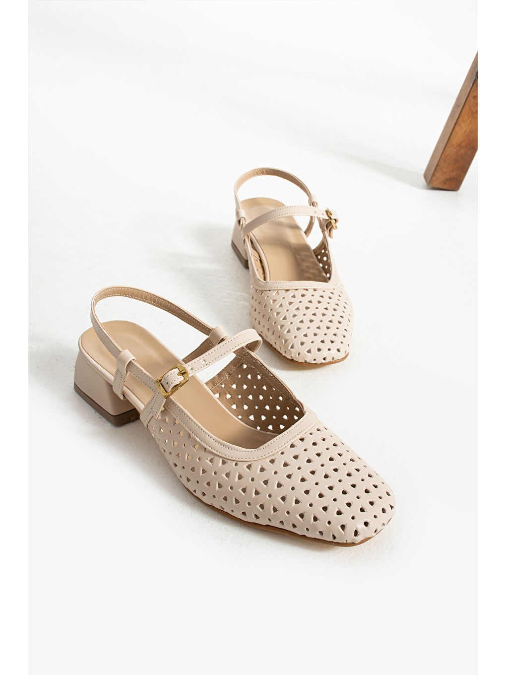 Kadın Bej Babet Ayakkabı-2