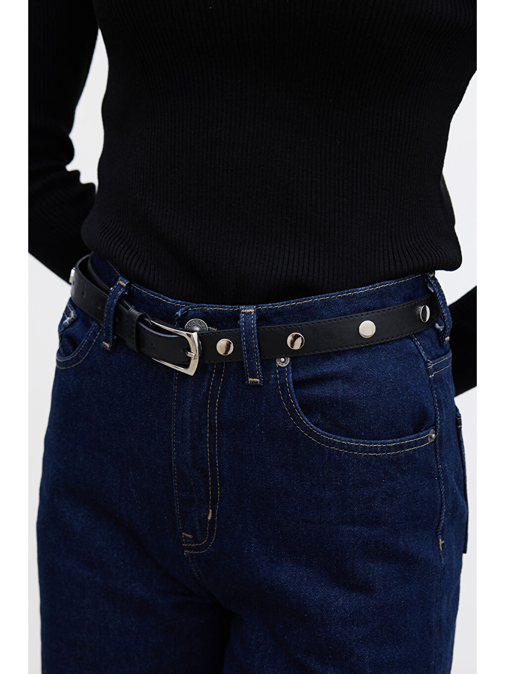 Metal Zımbalı Kemer Siyah-3